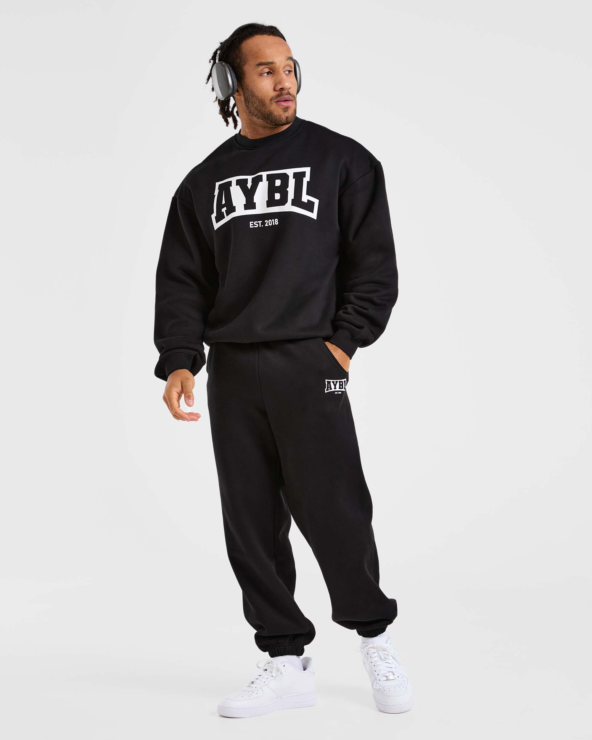 Academy Oversized Joggers - Schwarz