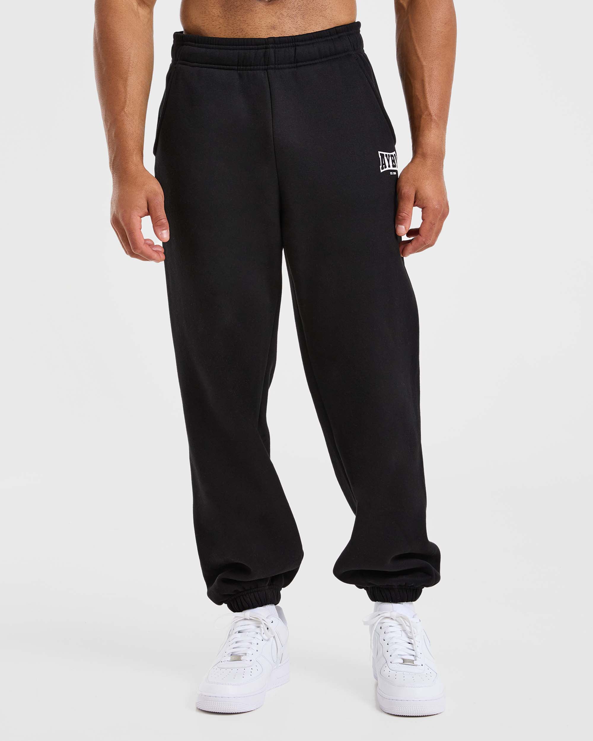 Academy Oversized Joggers - Schwarz