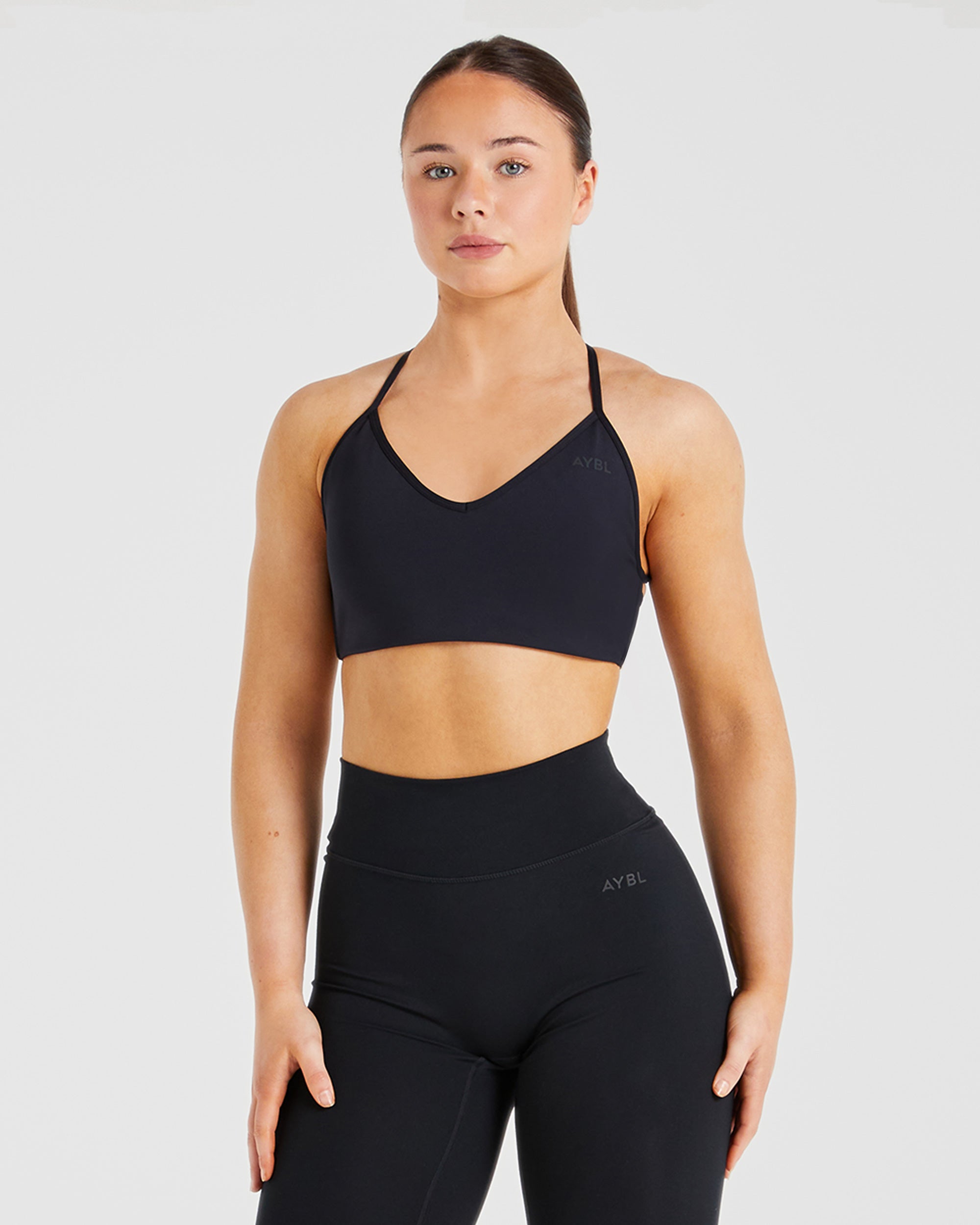 Essential Crossback Sports Bra - Schwarz