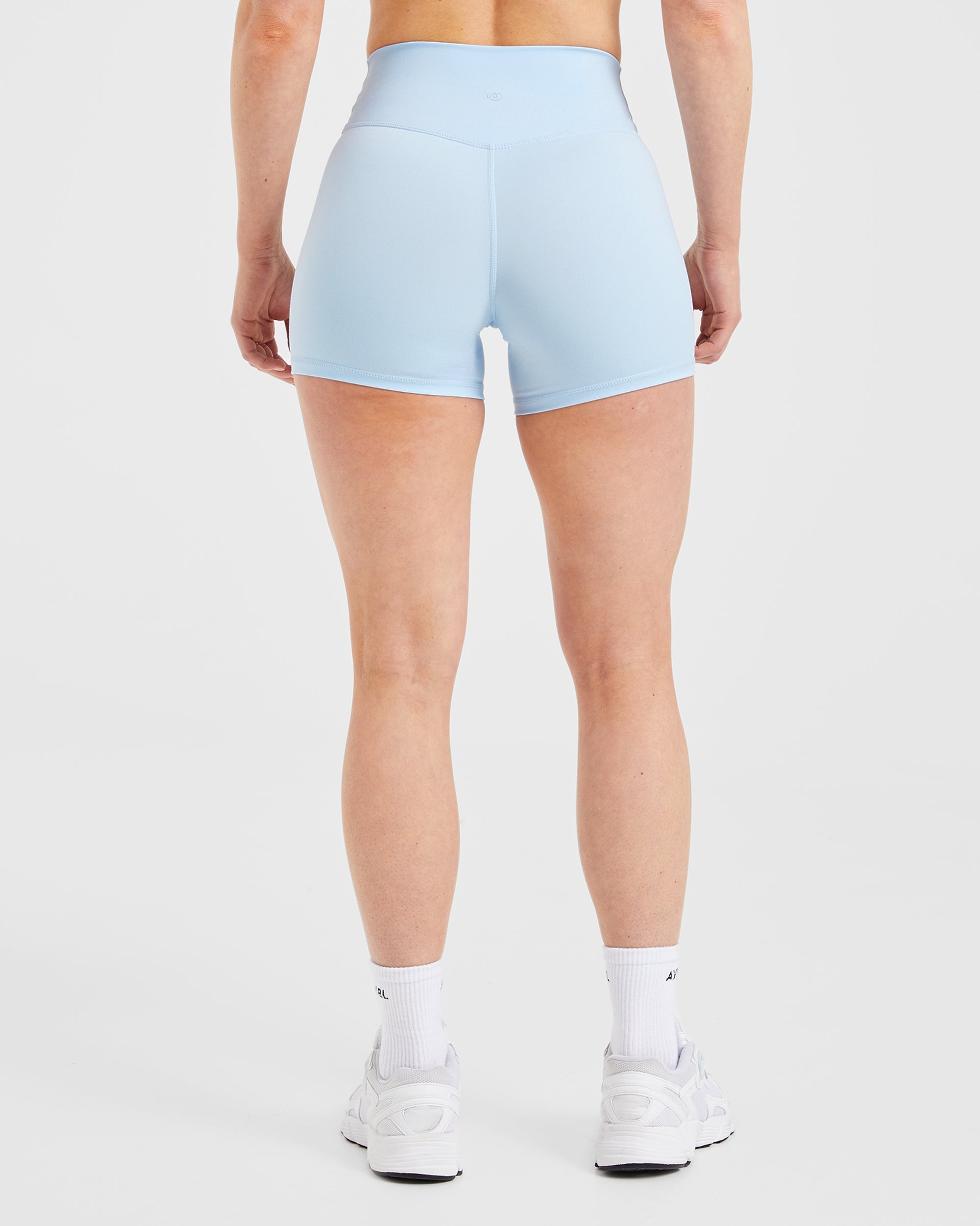 Staple Shorts - Pastel Blau