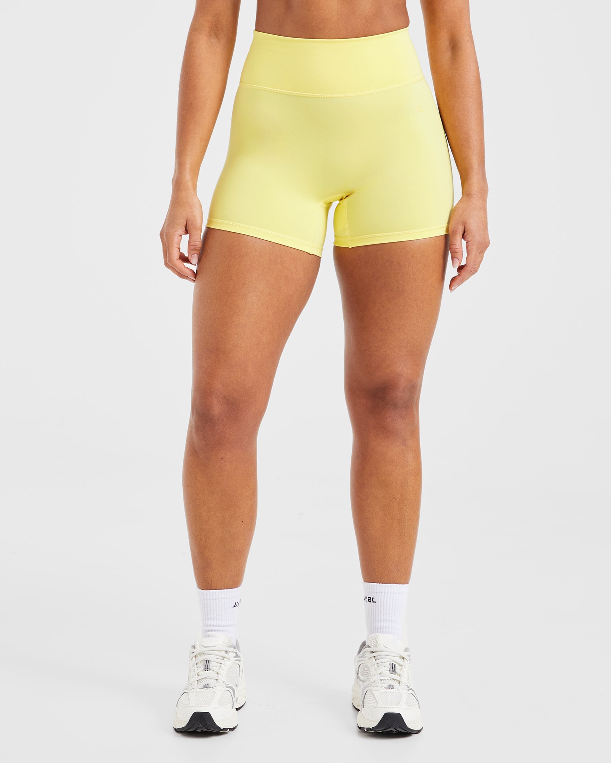 Staple Shorts - Pastel Lemon