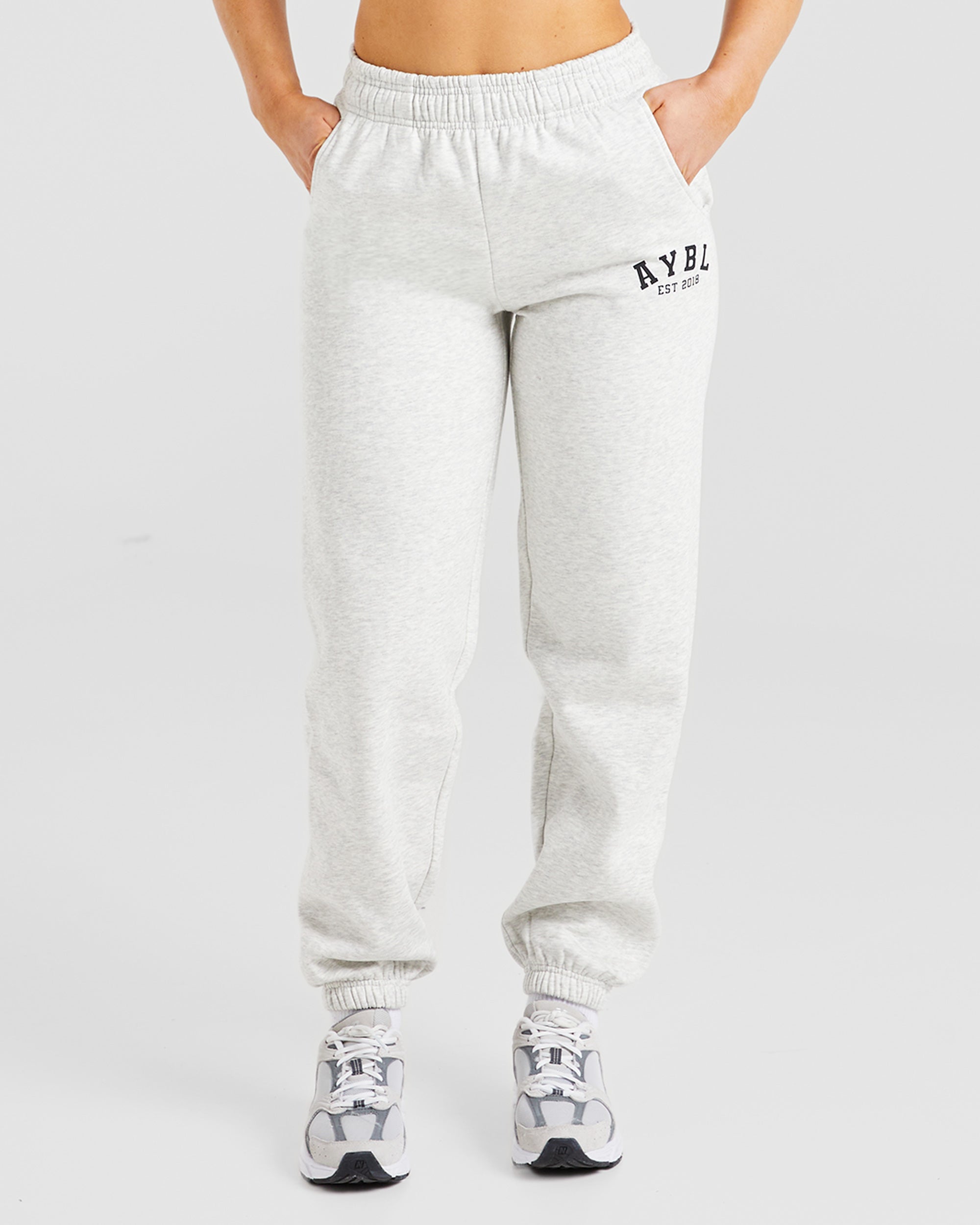 Varsity Graphic Oversized Joggers - Grau Marl