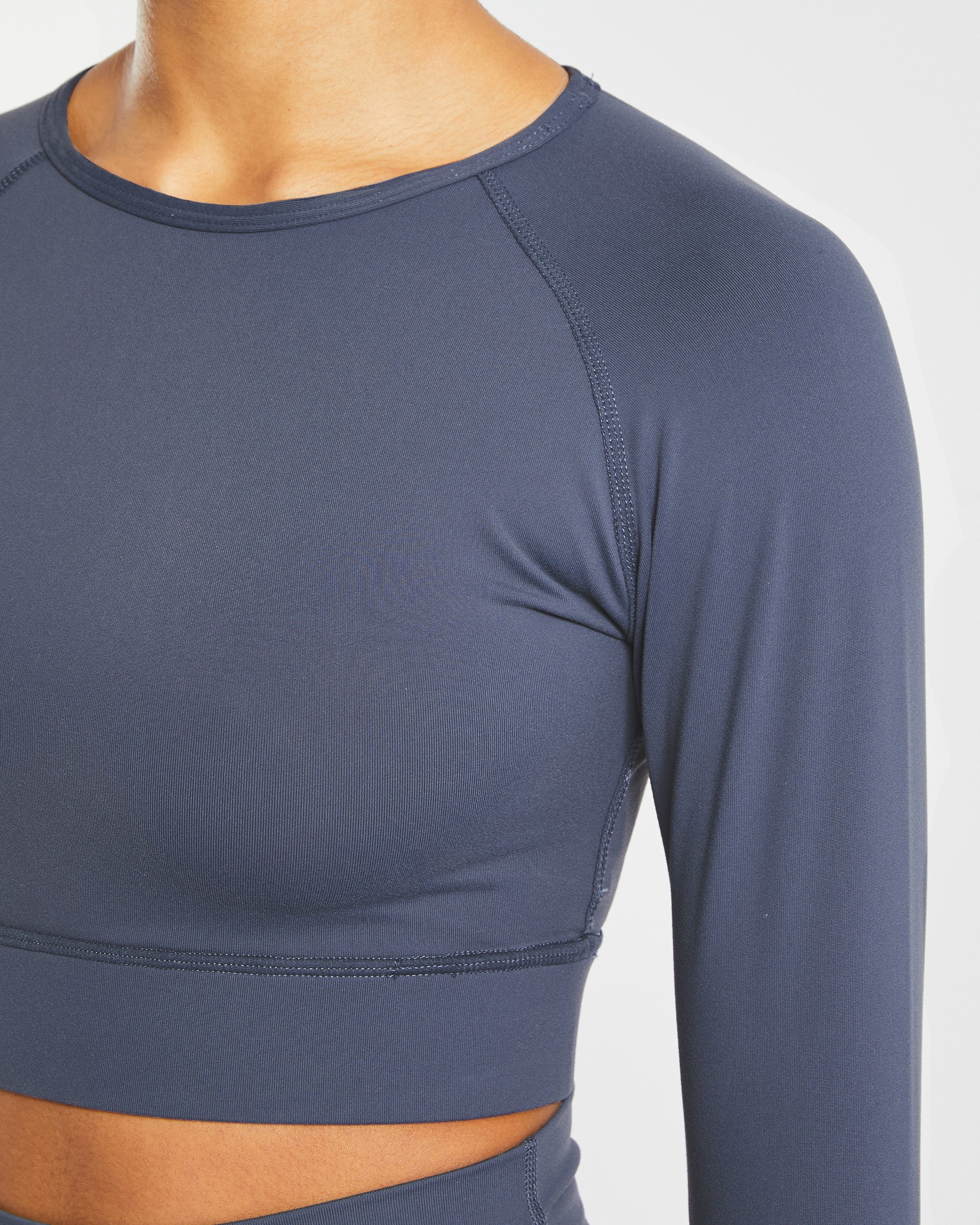 Core Long Sleeve Crop Top - Navy Blau