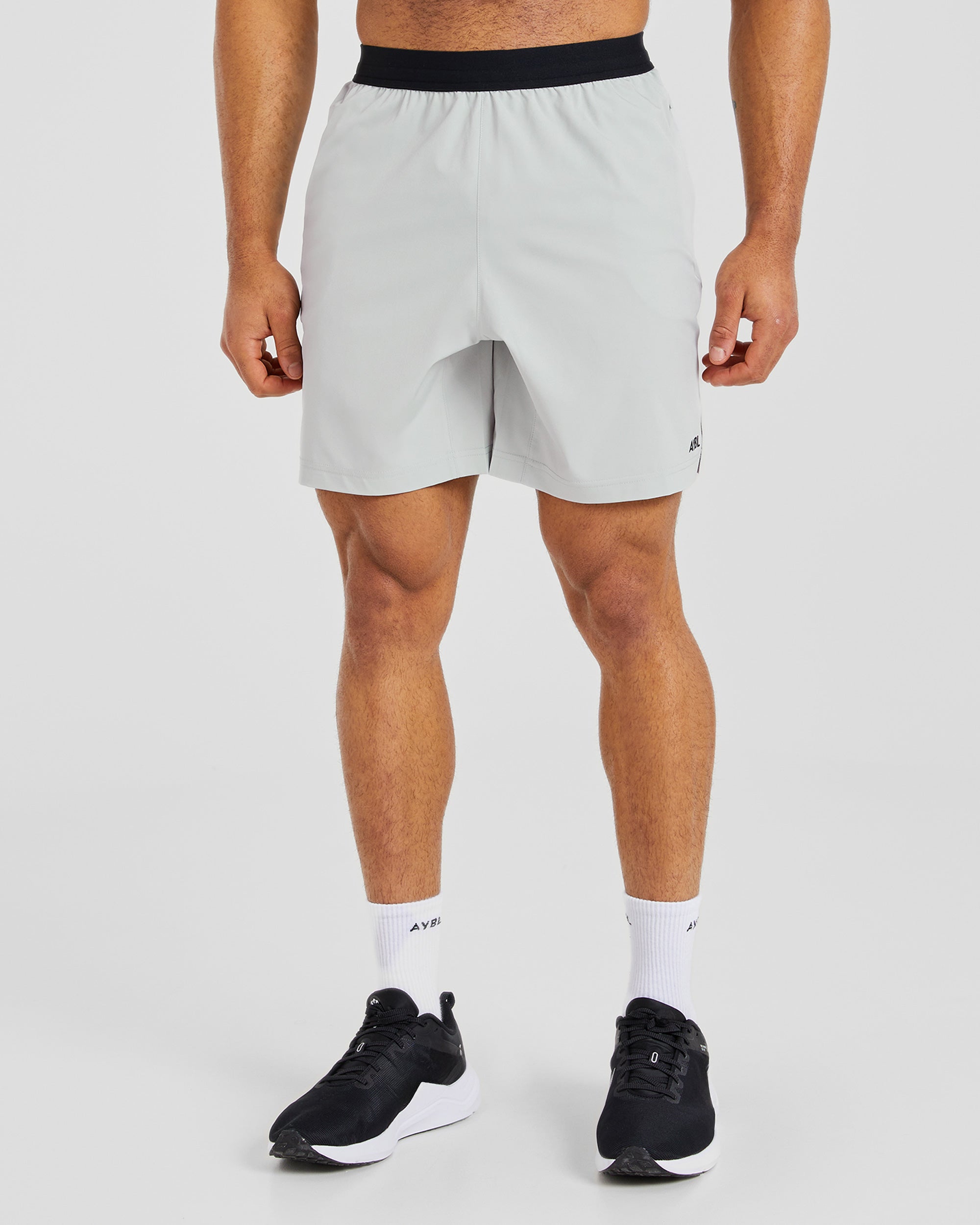 Ascend Shorts - Ice Grau