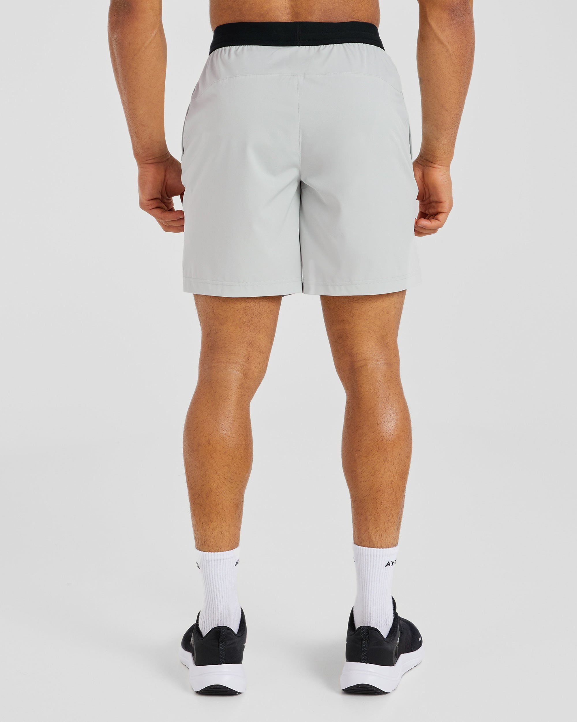 Ascend Shorts - Ice Grau