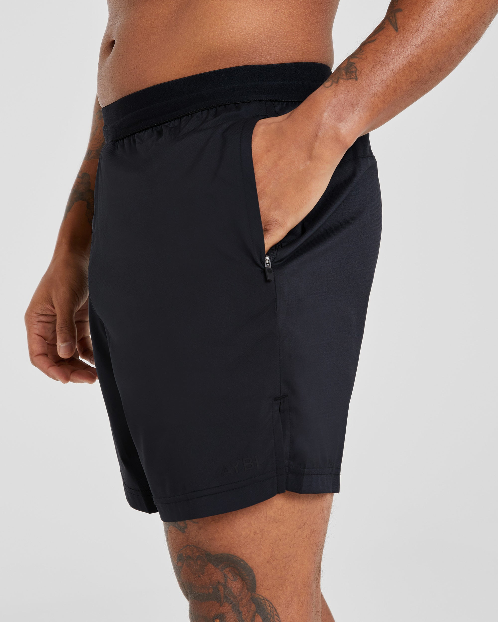 Ascend Shorts - Schwarz