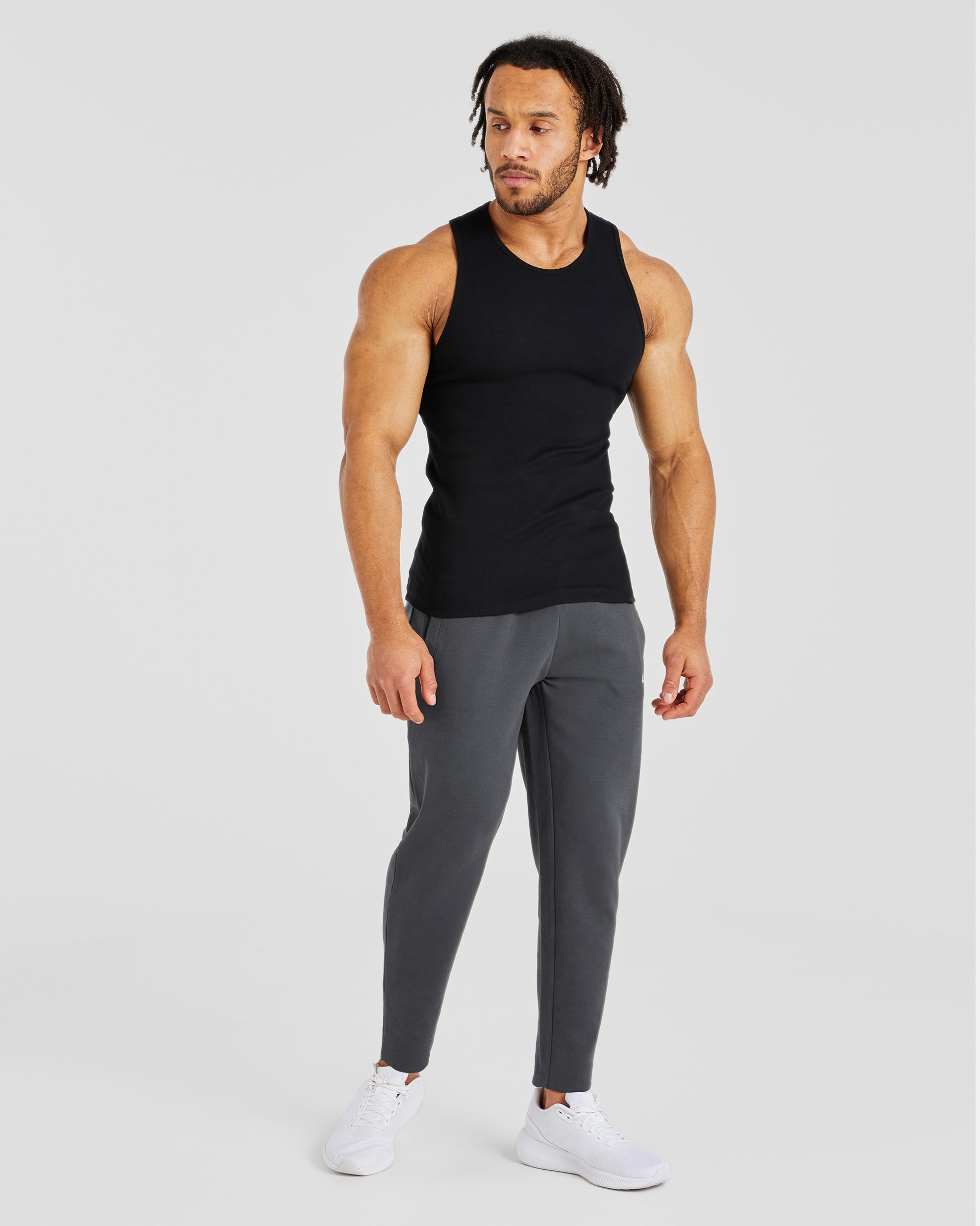 Essential Ribbed Tank - Schwarz