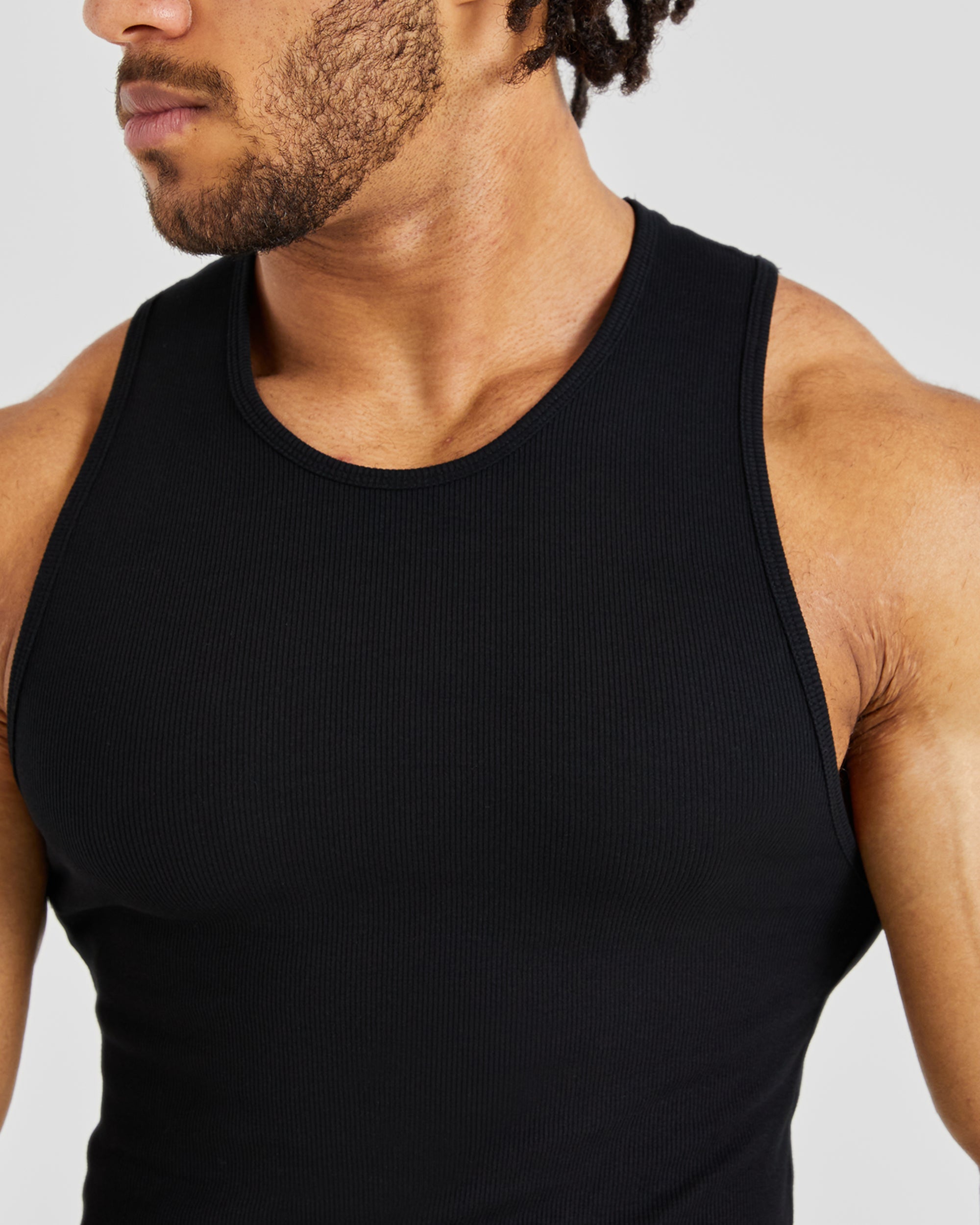 Essential Ribbed Tank - Schwarz