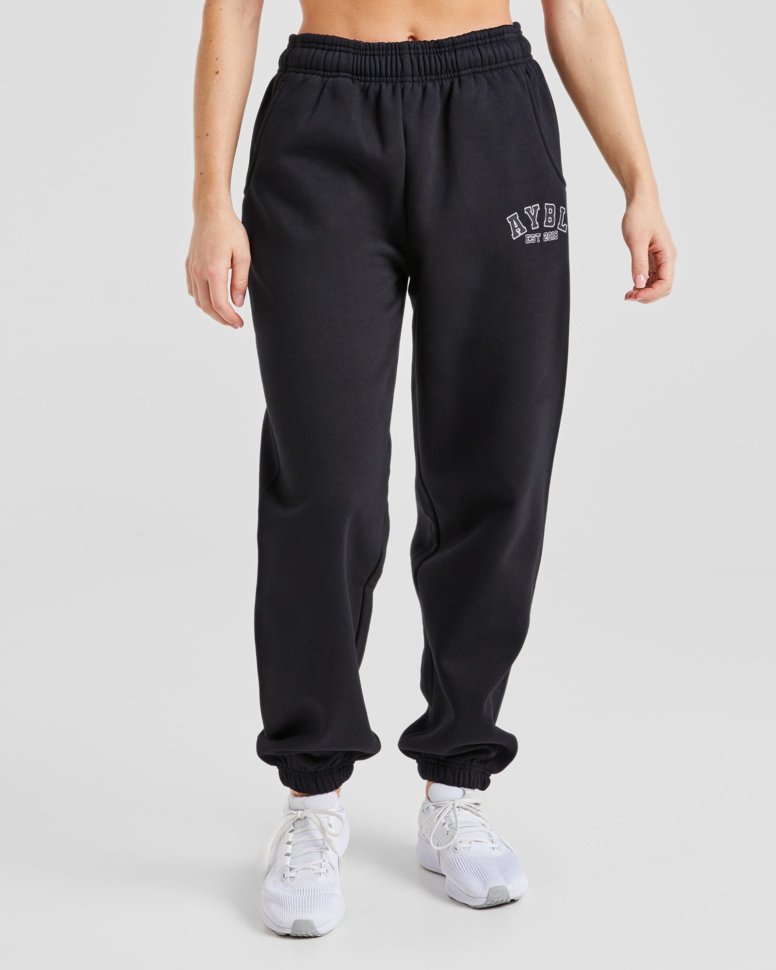 Varsity Graphic Oversized Joggers - Schwarz