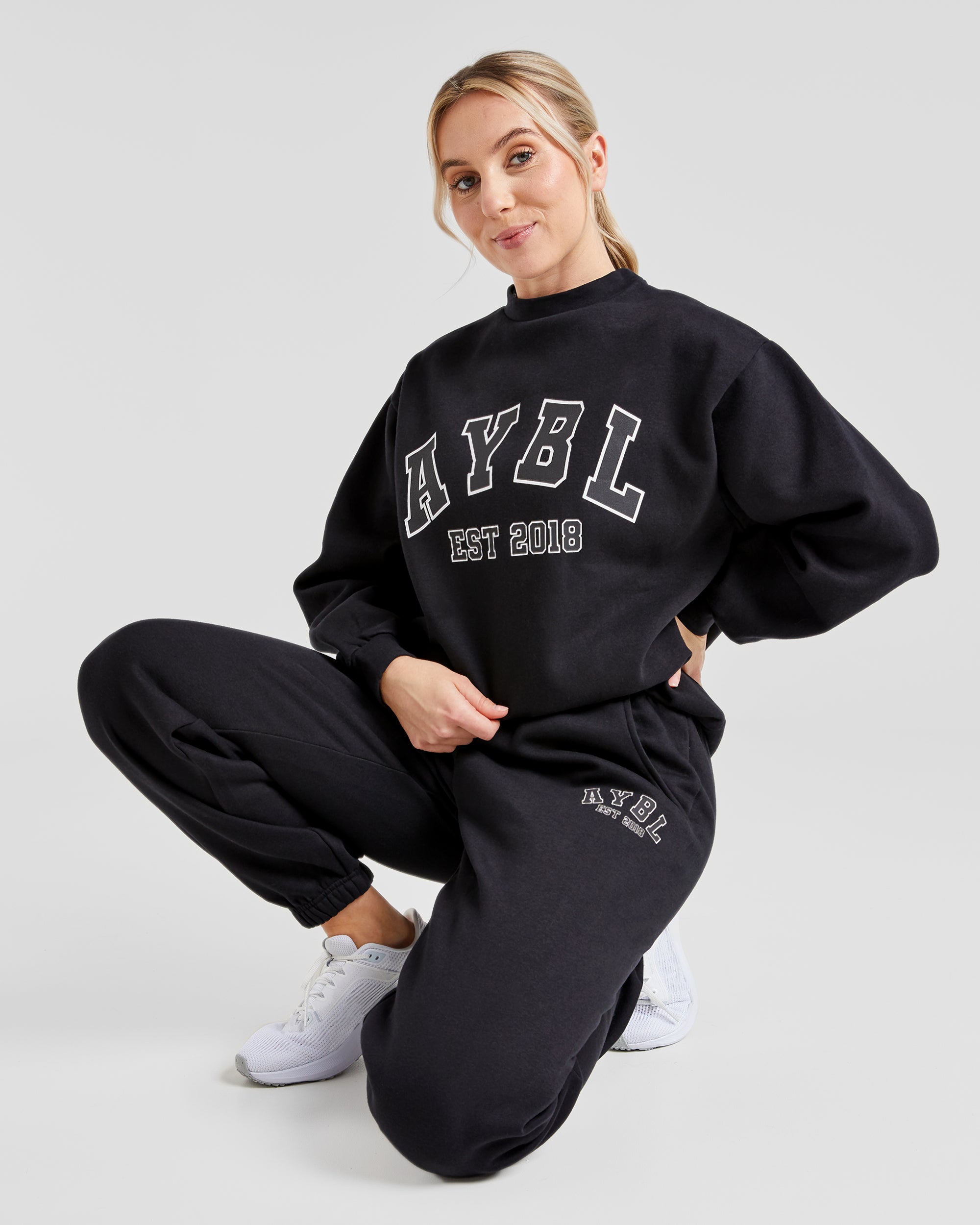 Varsity Graphic Oversized Sweatshirt - Schwarz