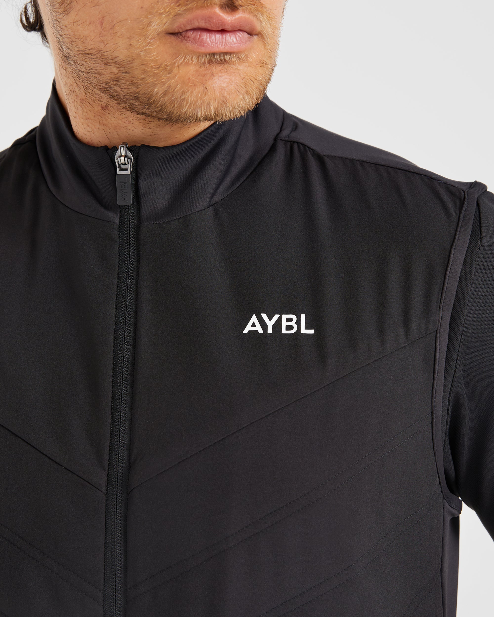 Performance Hybrid Gilet - Schwarz