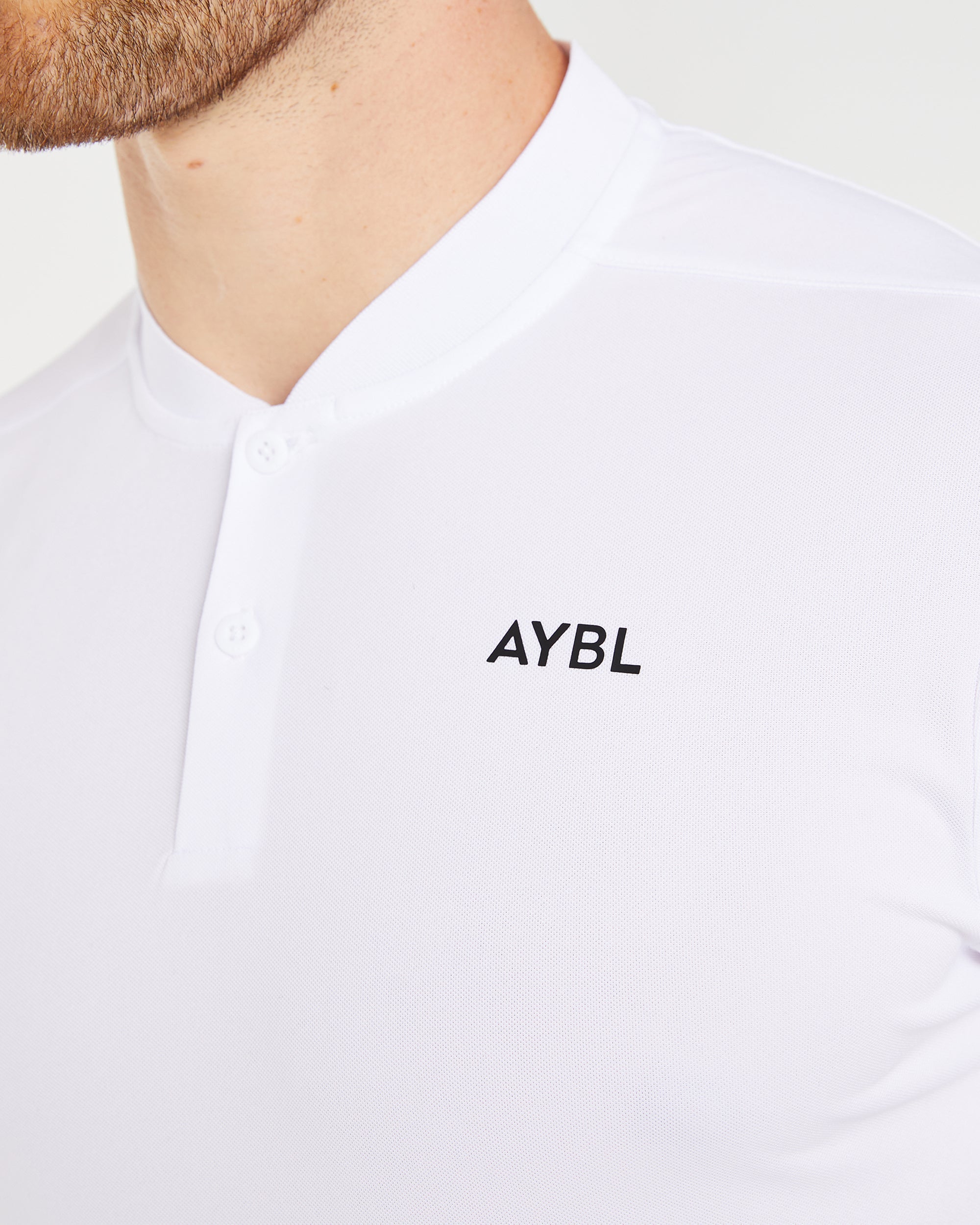 Performance Collarless Polo Shirt - Weiß