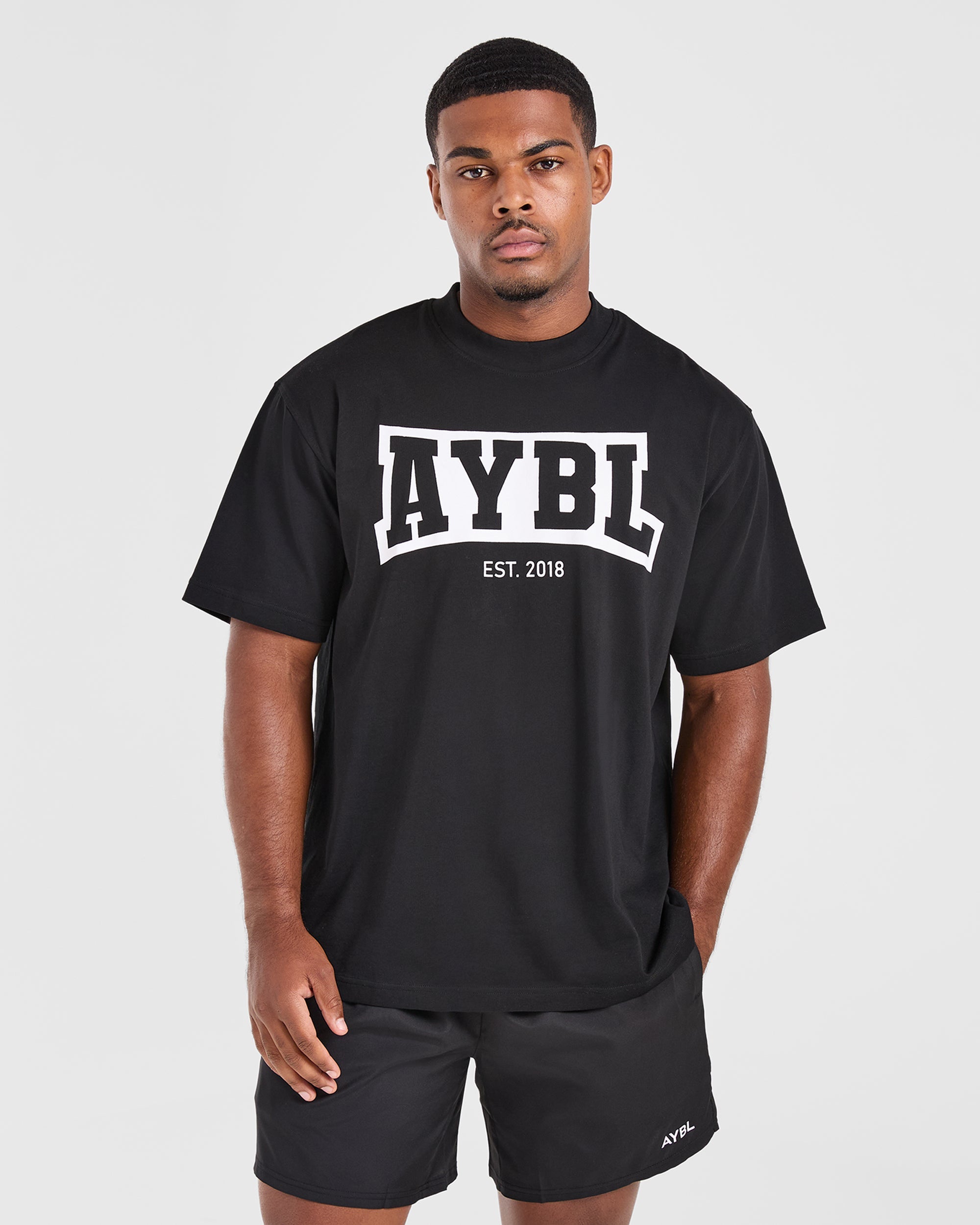 Academy Oversized T Shirt - Schwarz