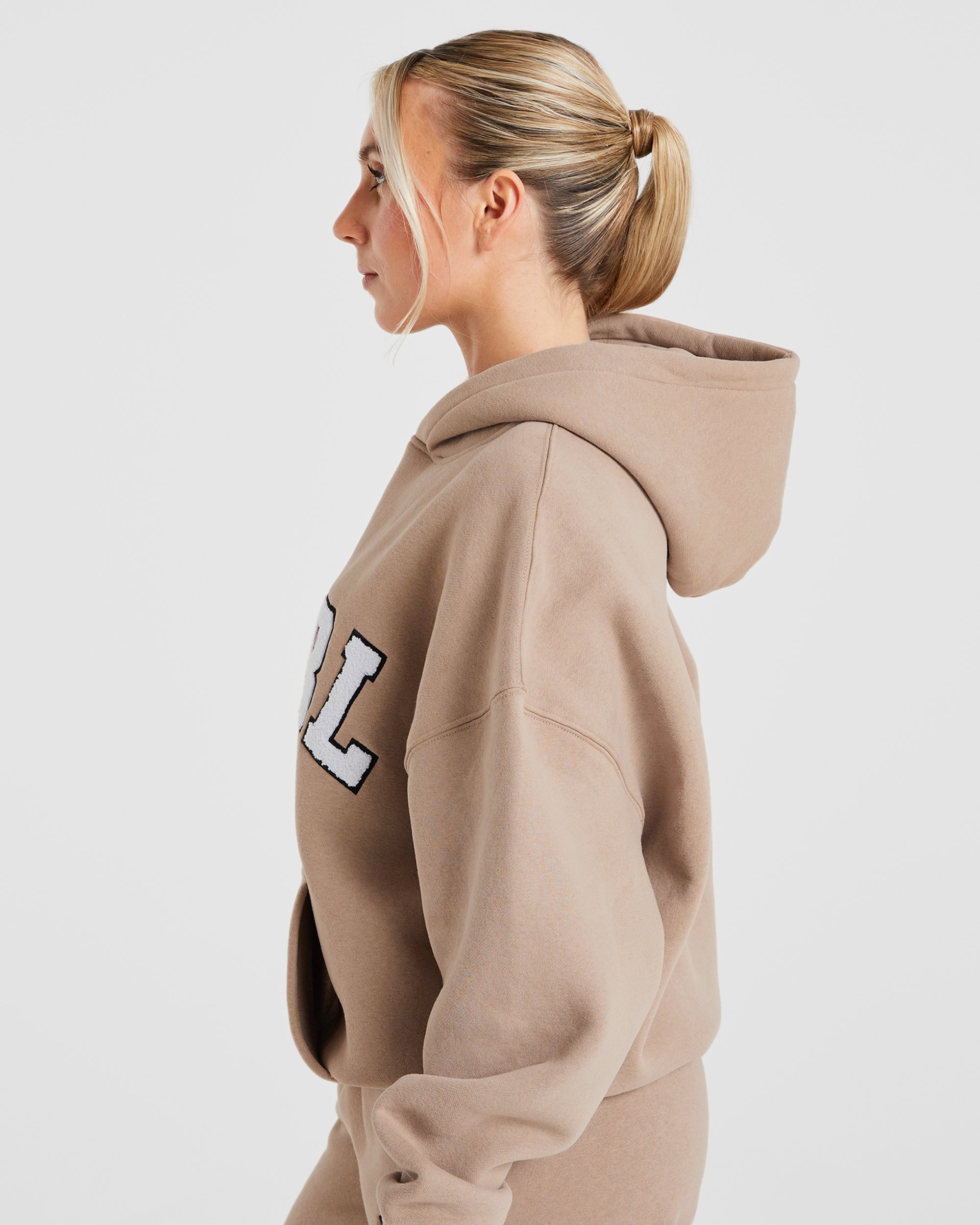 Varsity Oversized Hoodie - Latte Braun