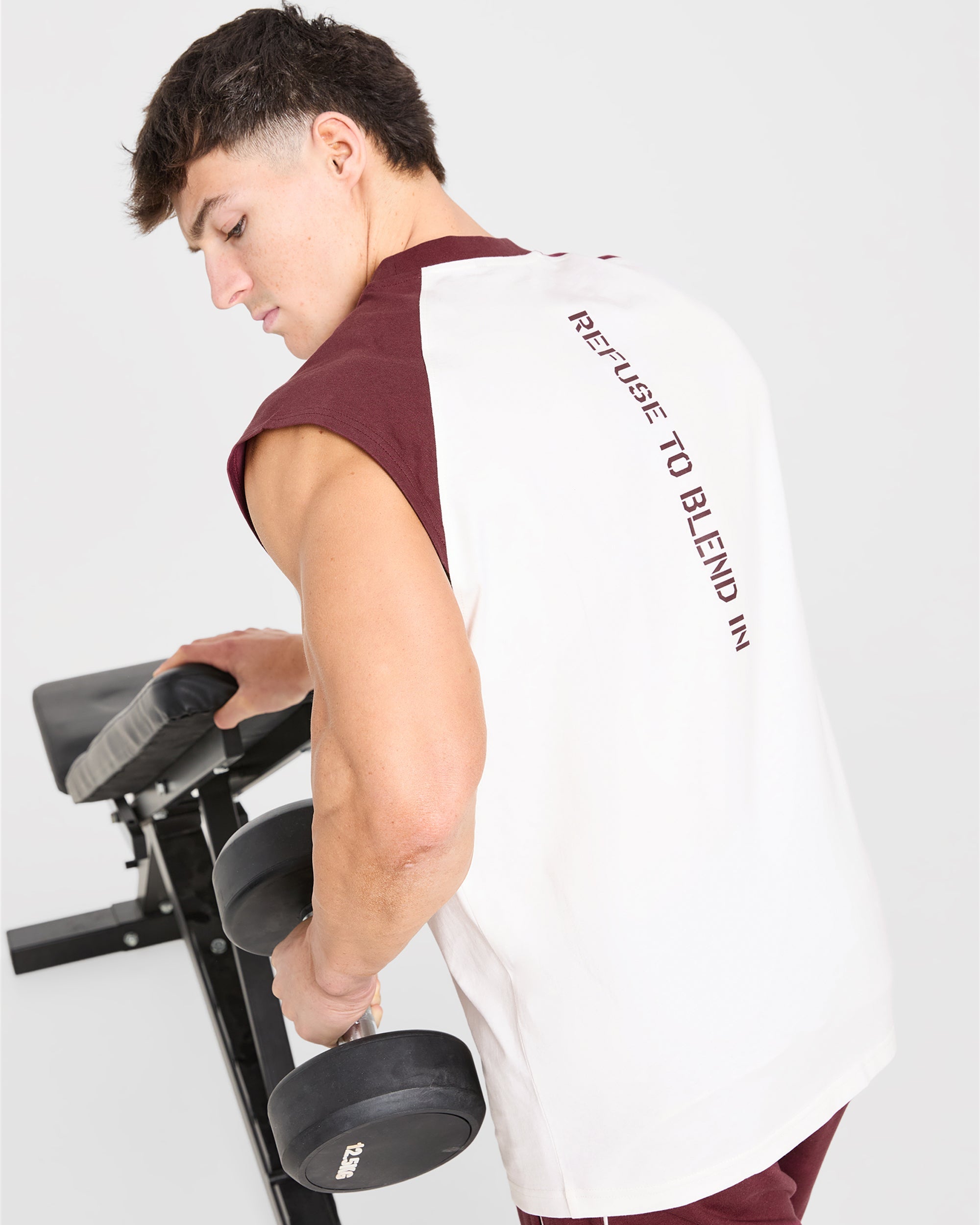 Cam Kissel x Contrast Oversized Tank - Off Weiß/Burgundy