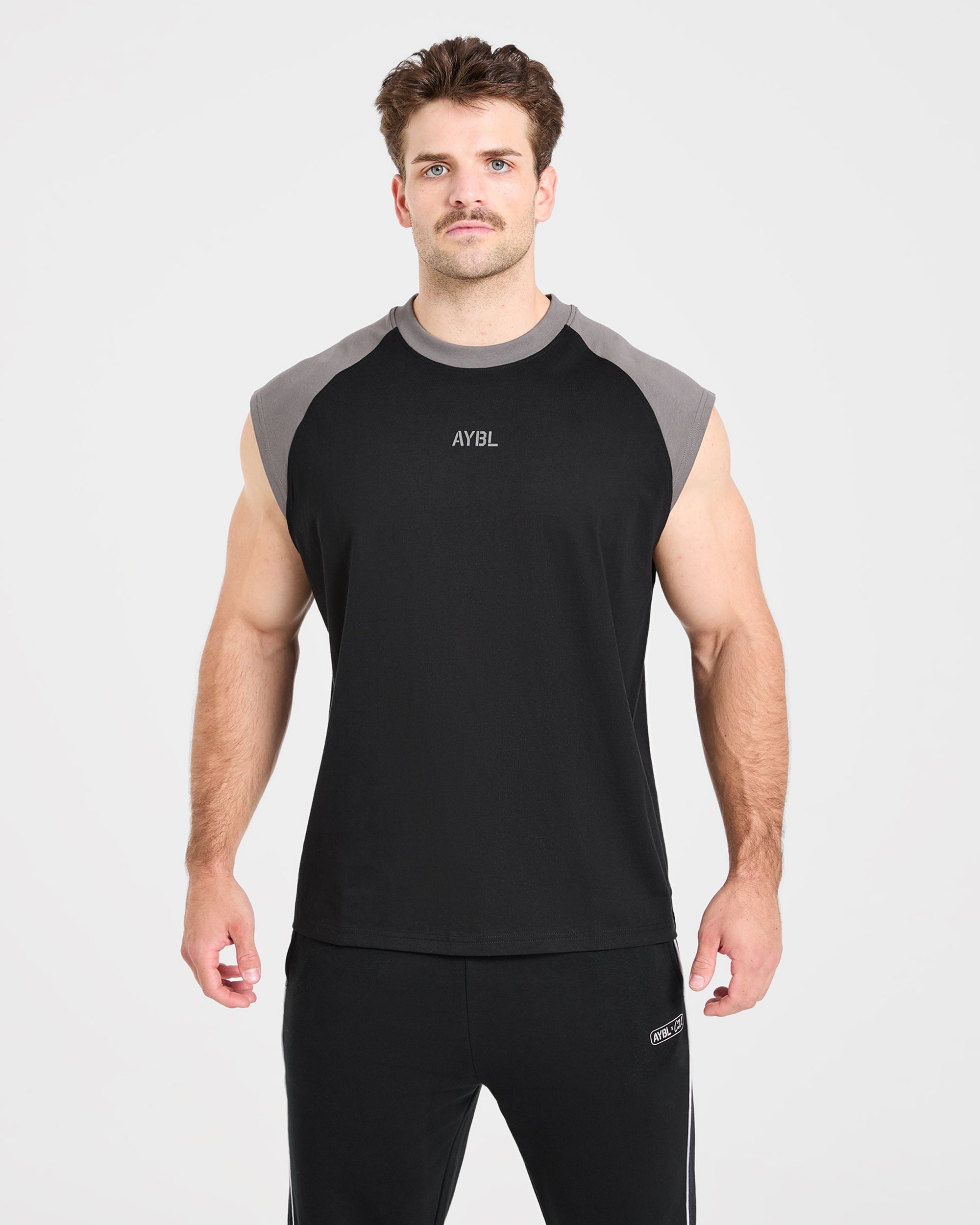 Cam Kissel x Contrast Oversized Tank - Schwarz/Charcoal