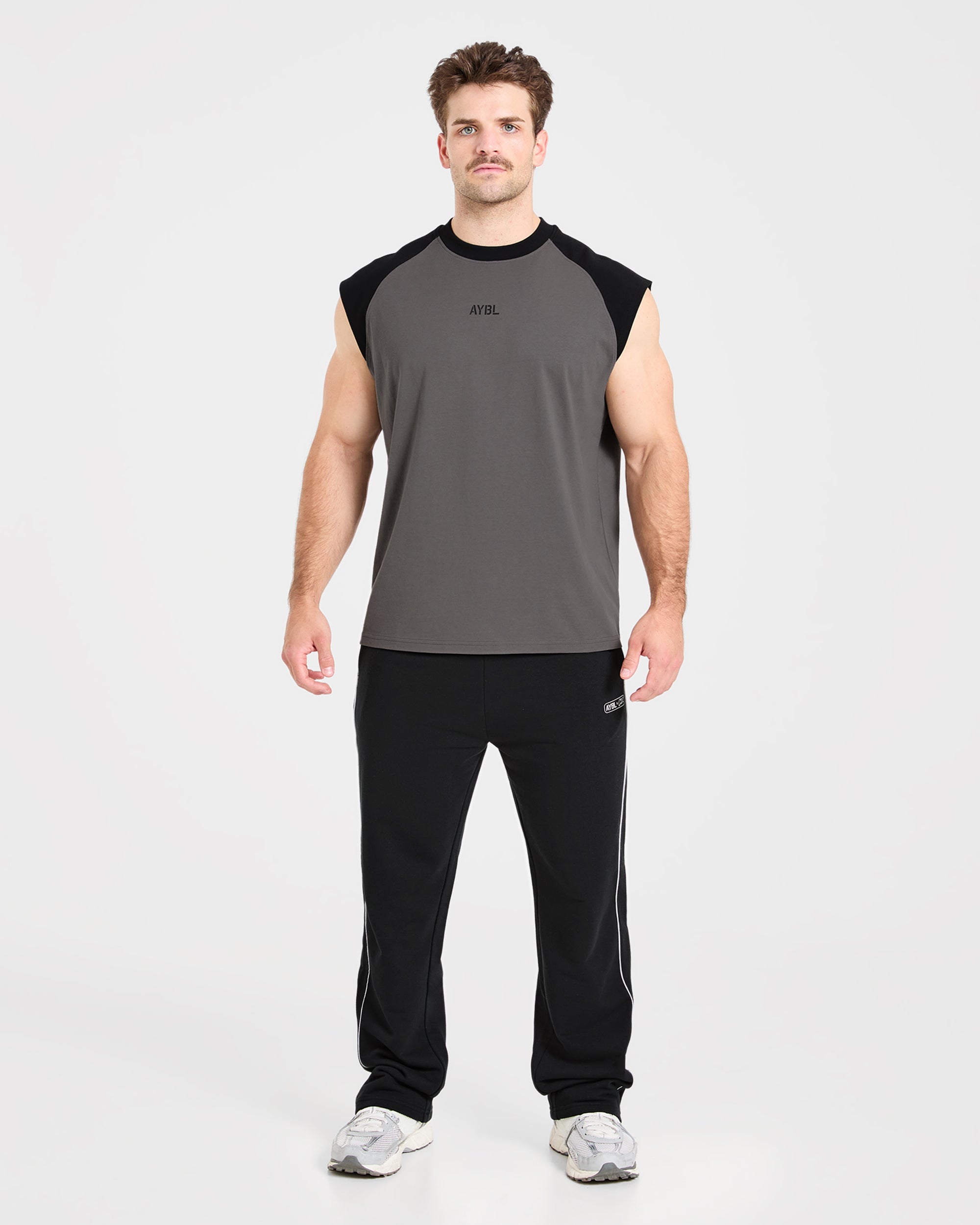 Cam Kissel x Contrast Oversized Tank - Charcoal/Schwarz