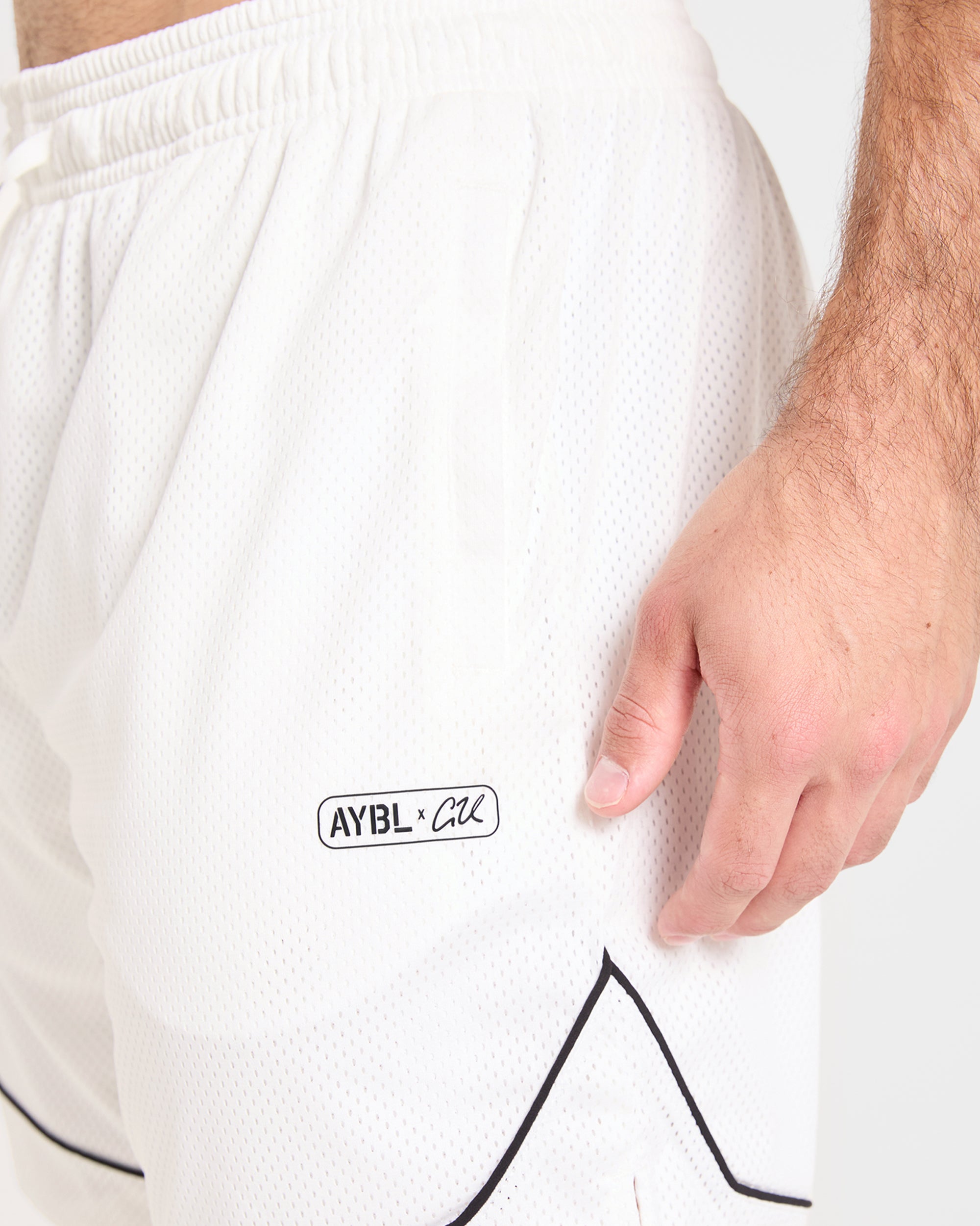 Cam Kissel x Mesh Shorts - Off Weiß