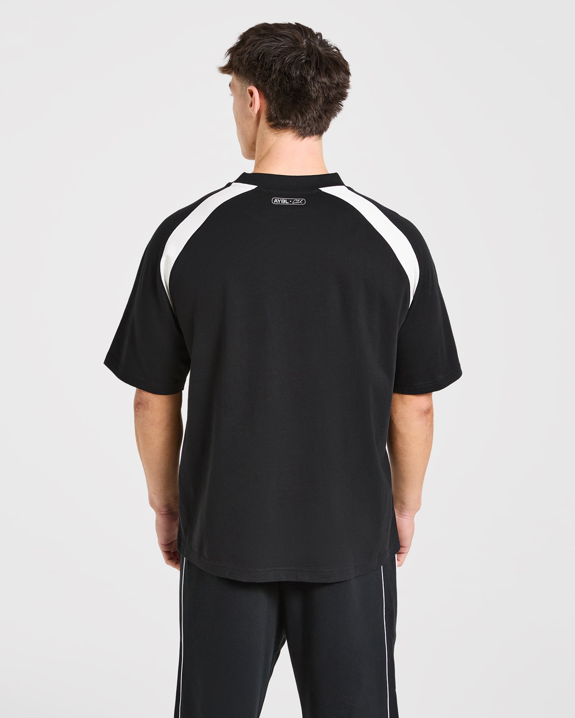 Cam Kissel x Contrast Oversized T Shirt - Schwarz