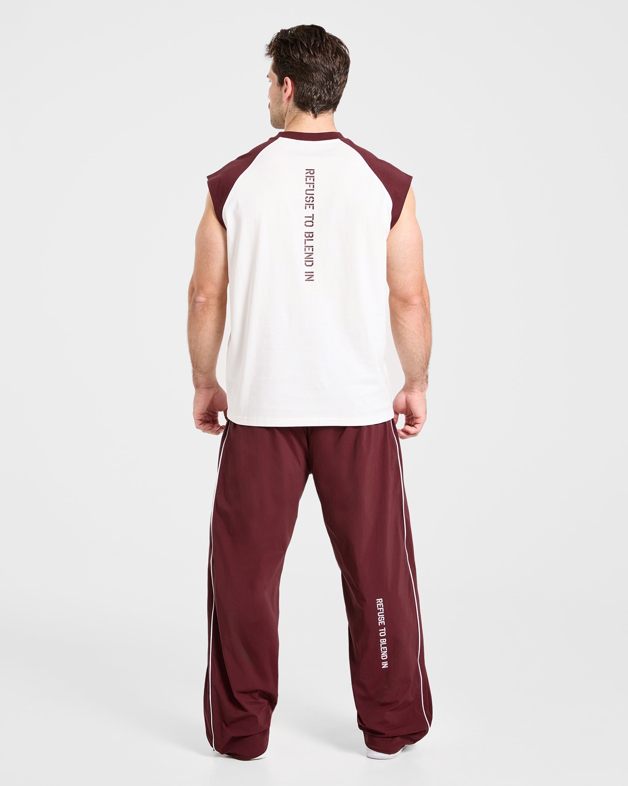 Cam Kissel x Contrast Oversized Tank - Off Weiß/Burgundy