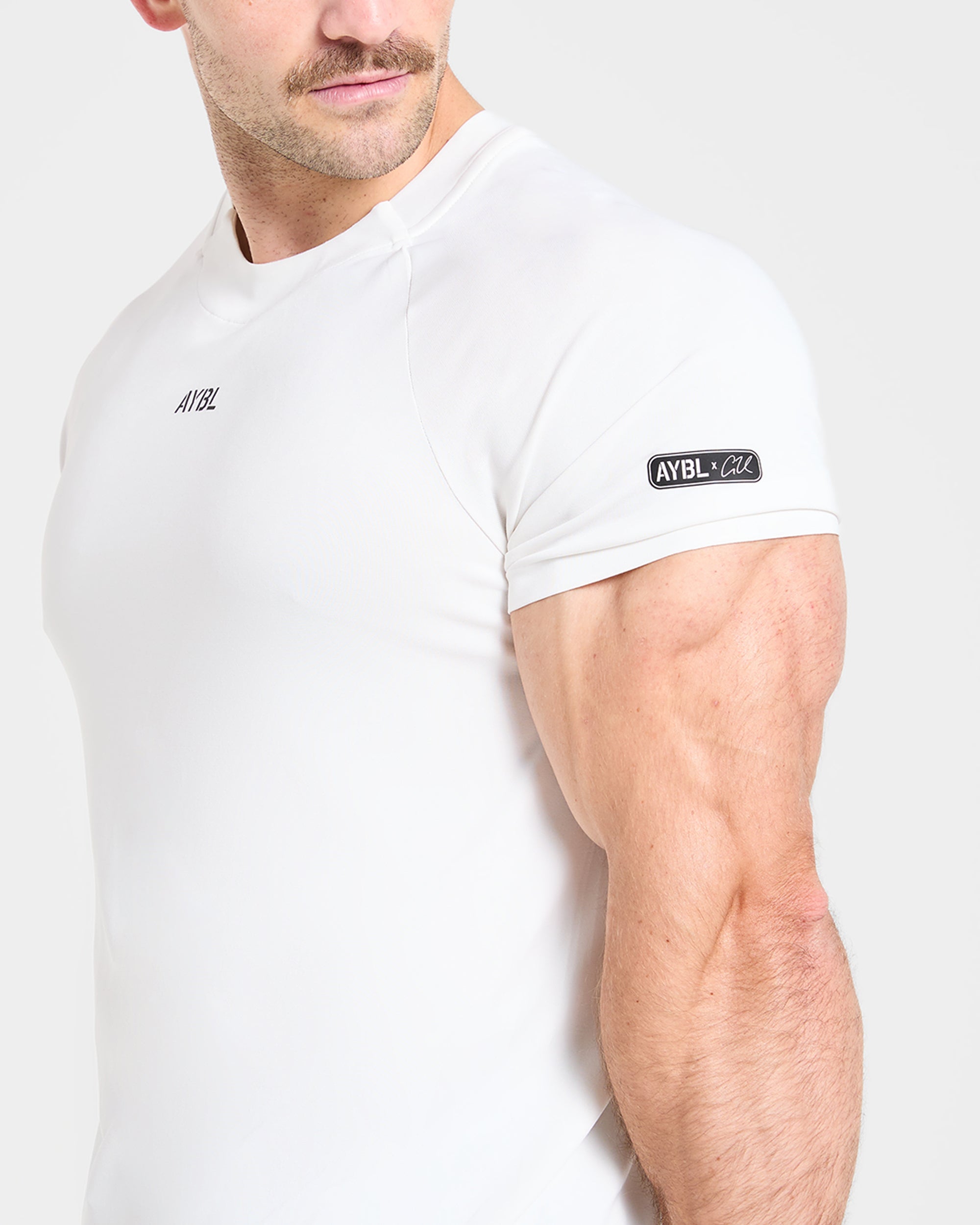 Cam Kissel x Seamless T Shirt - Off Weiß