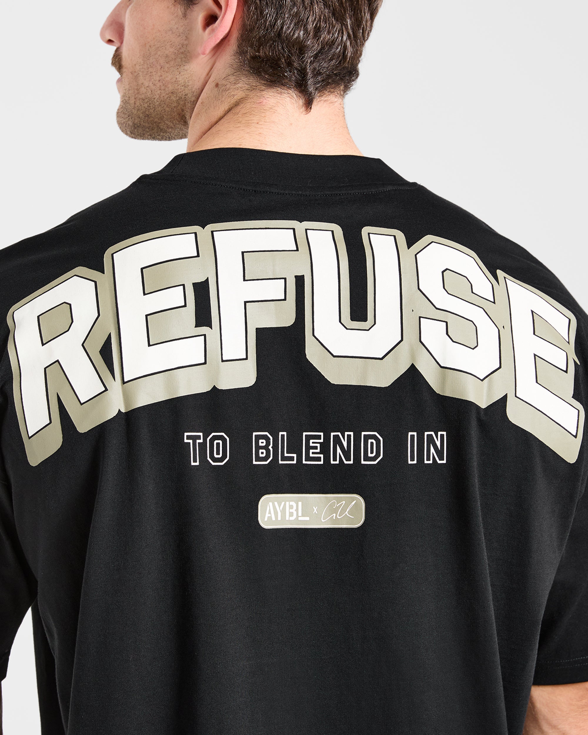 Cam Kissel x Refuse to Blend in Oversized T Shirt - Schwarz