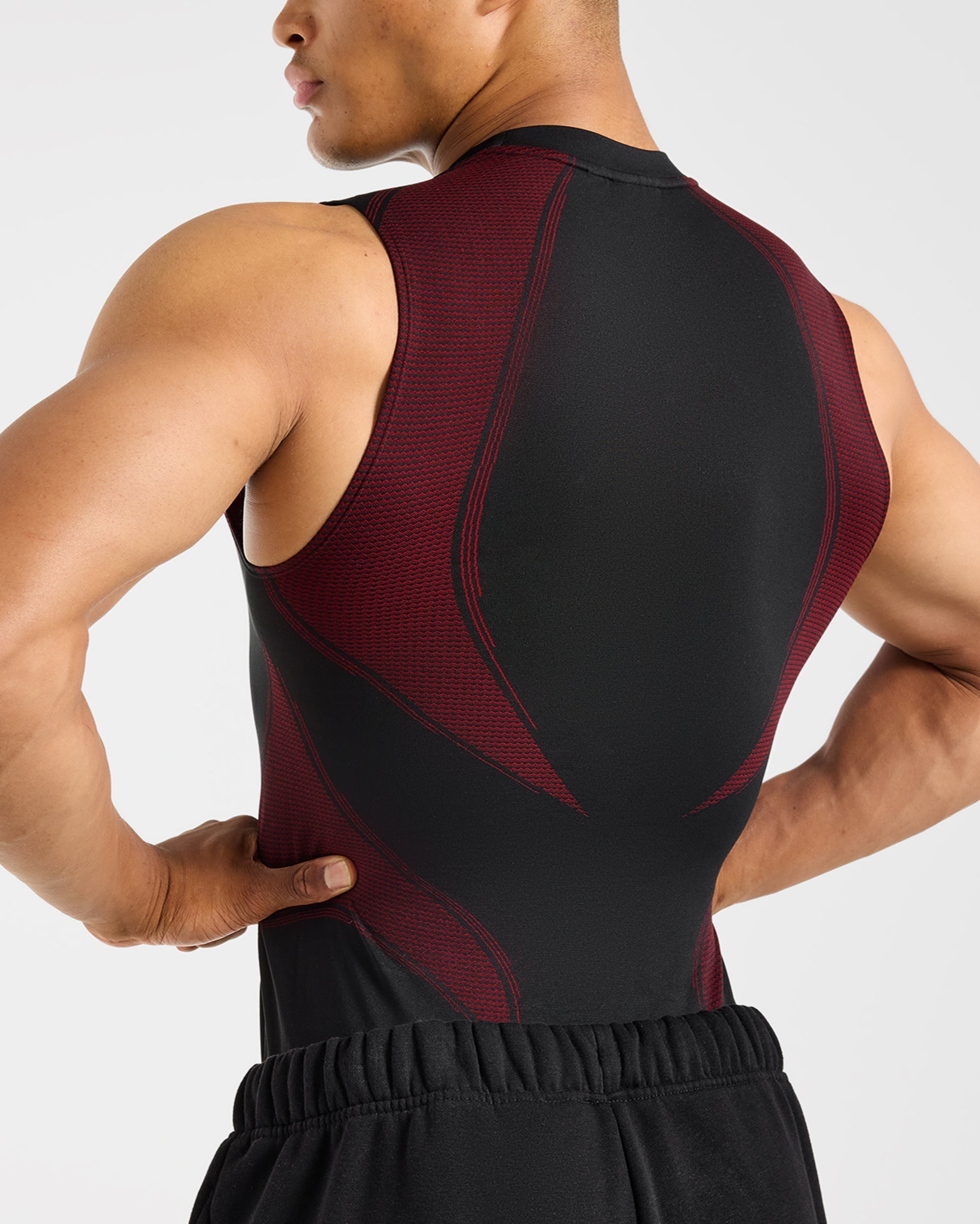 Charge Seamless Tank - Schwarz/Rot