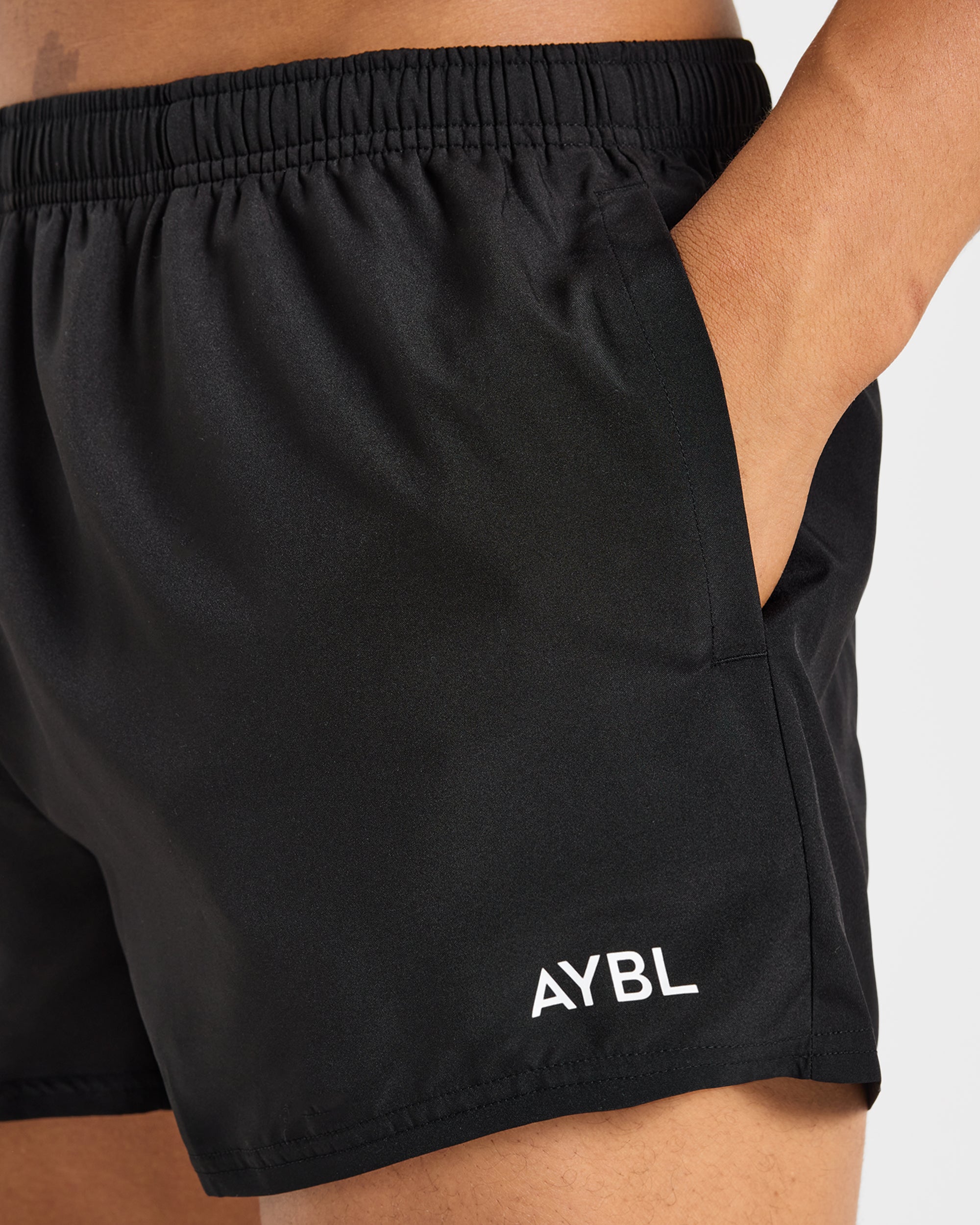Core 3" Shorts - Schwarz