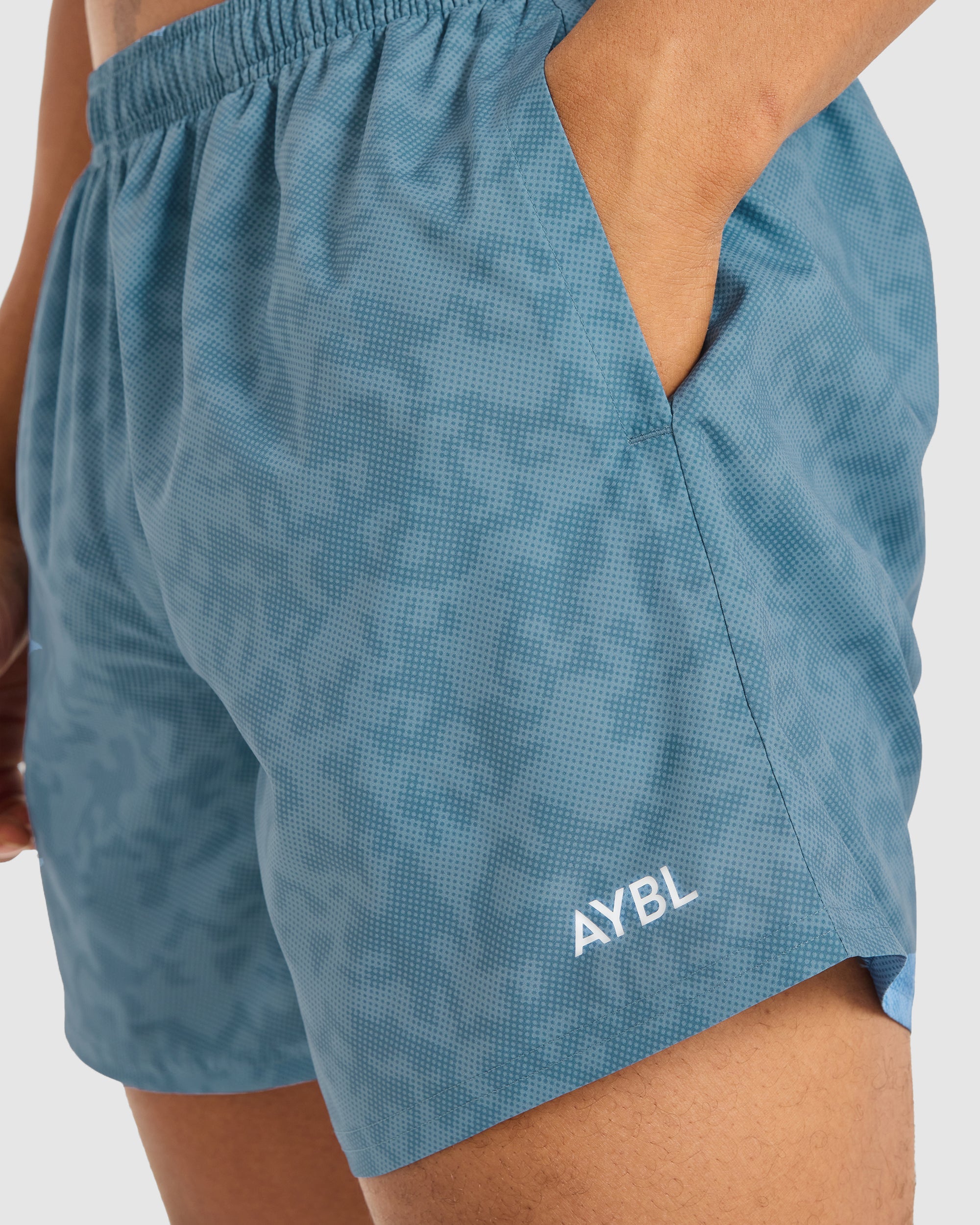 Core 5" Shorts - Blau Camo