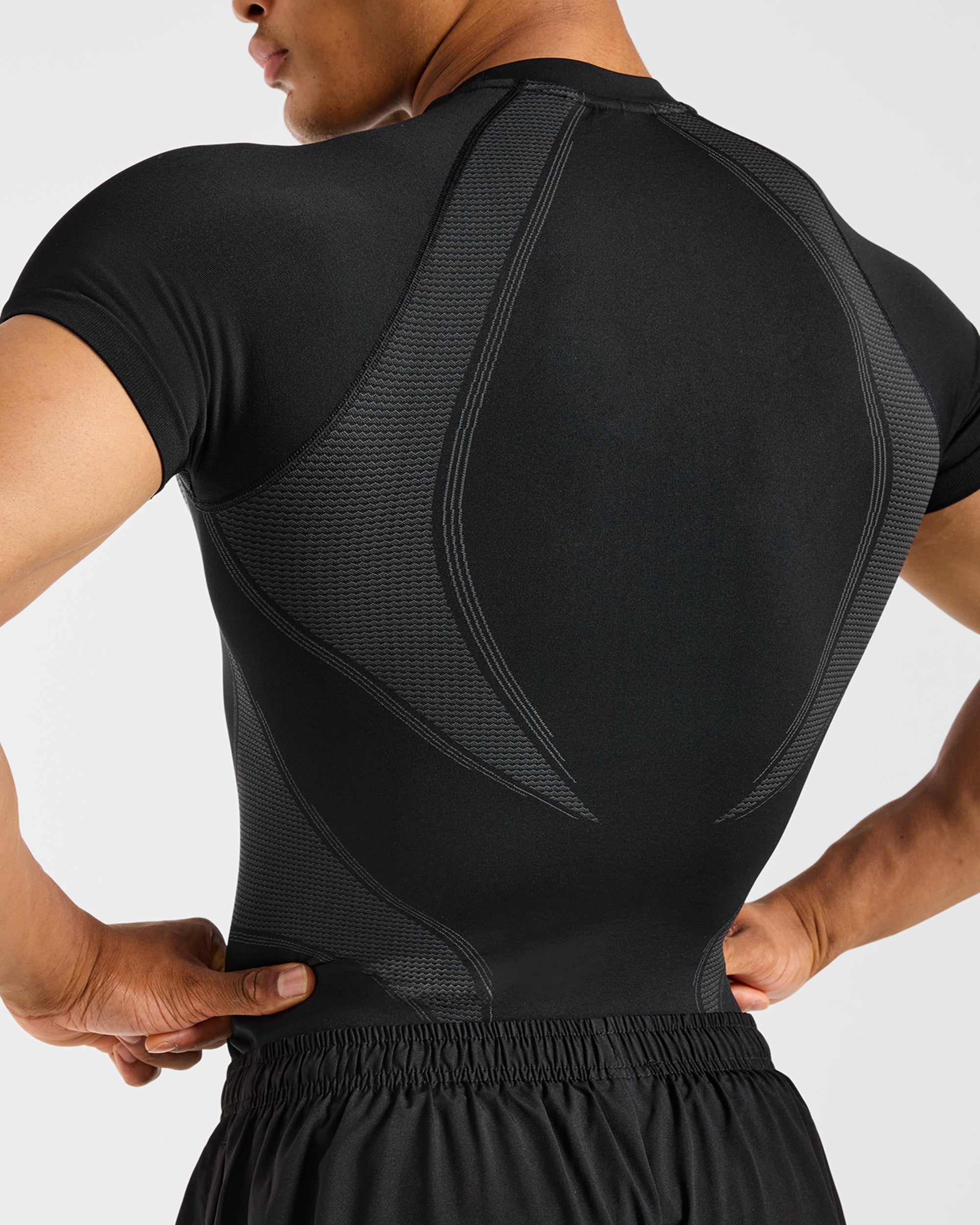 Charge Seamless T Shirt - Schwarz/Charcoal