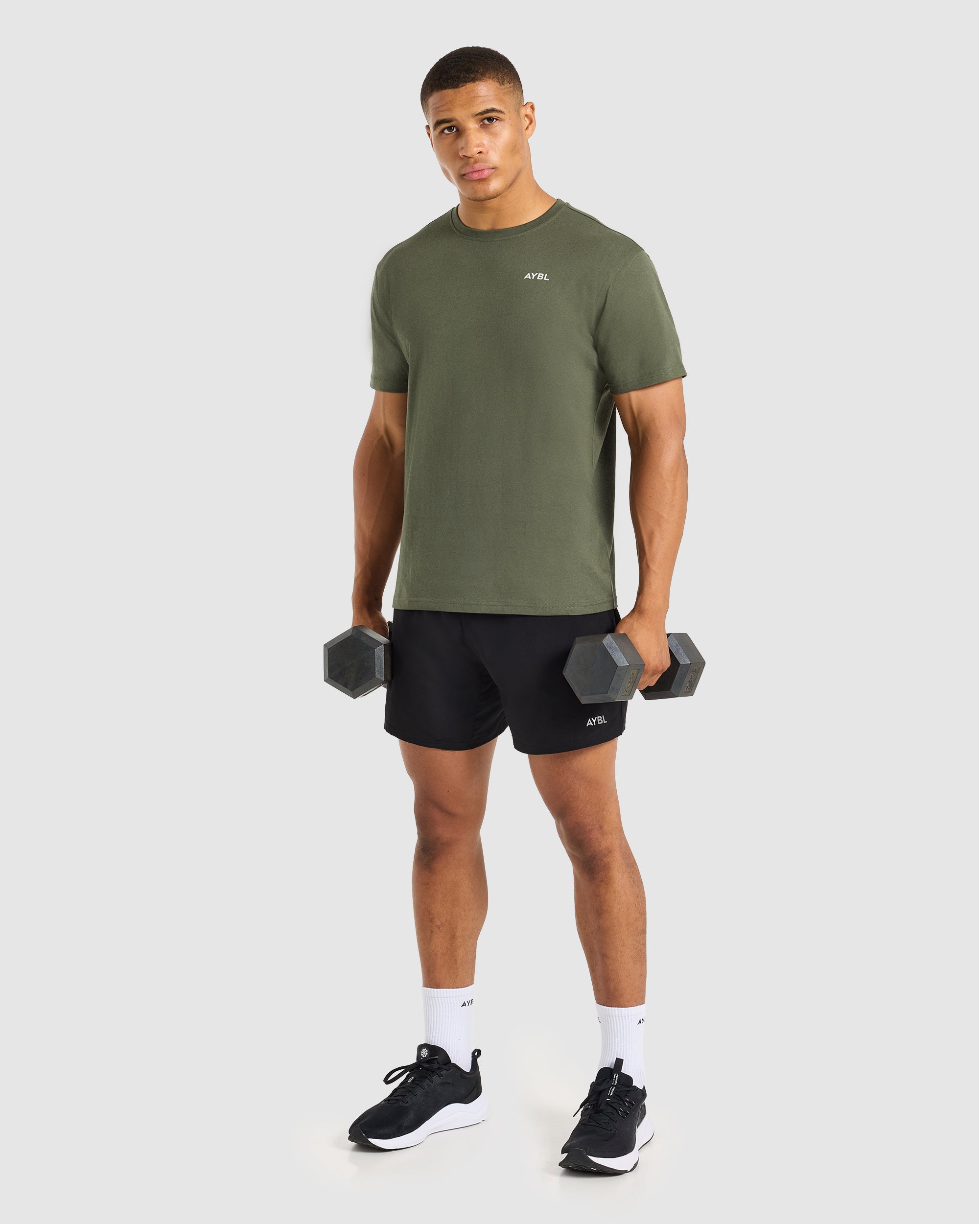 Essential T Shirt - Army Grün