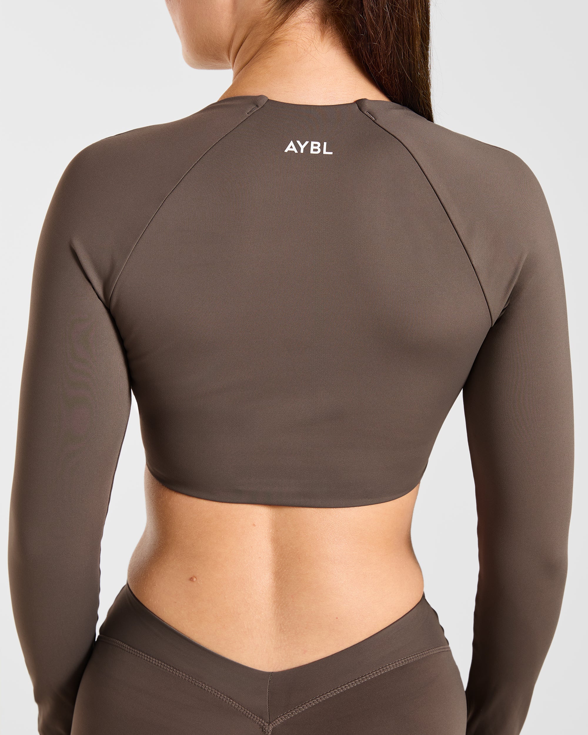 Physique Long Sleeve Crop Top - Braun