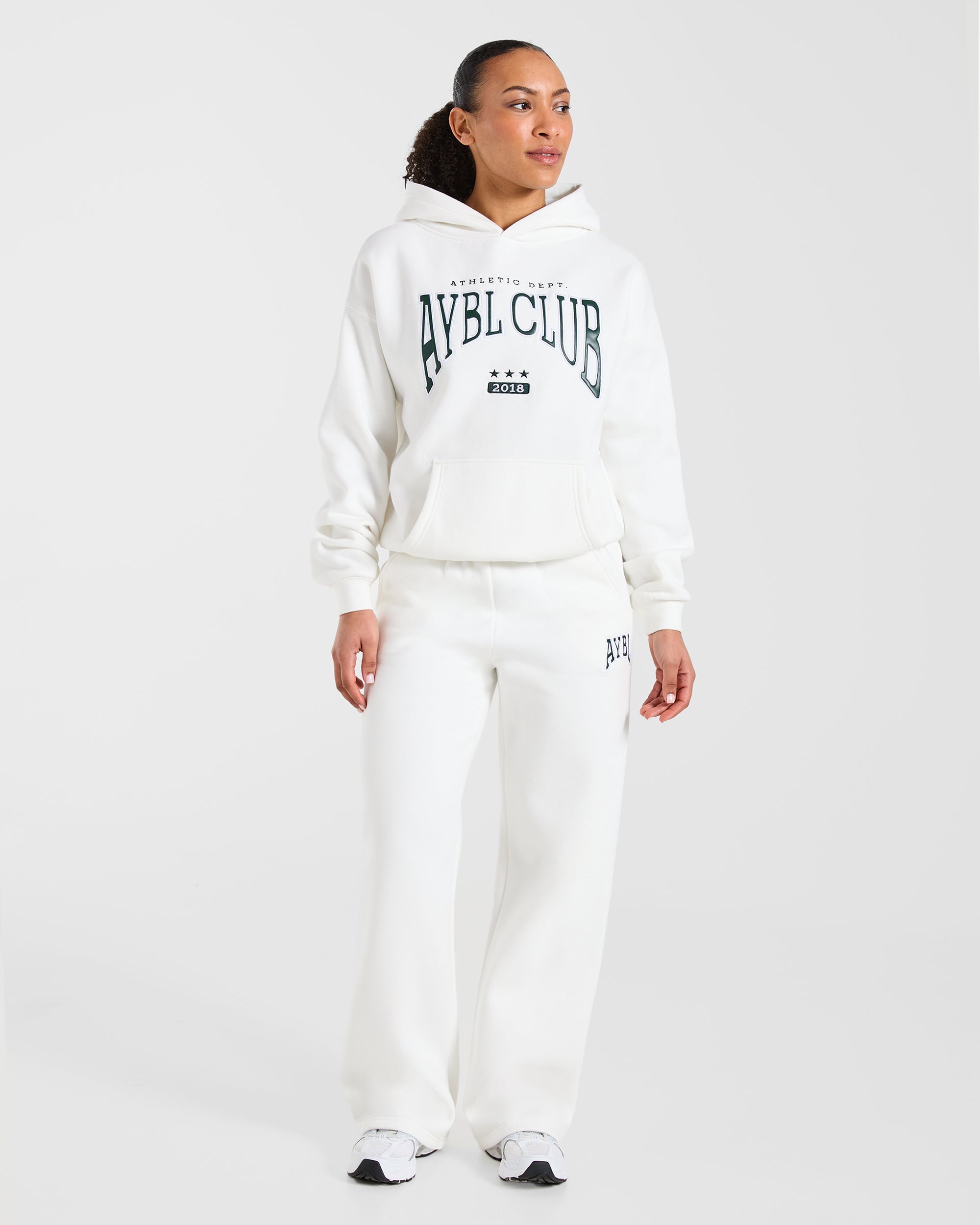 AYBL Club Oversized Straight Leg Joggers - Off Weiß/Forest Grün
