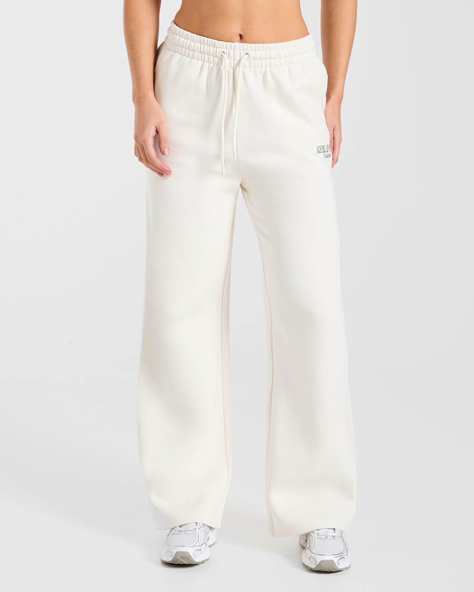 Sports Collective Oversized Straight Leg Joggers - Off Weiß/Grün