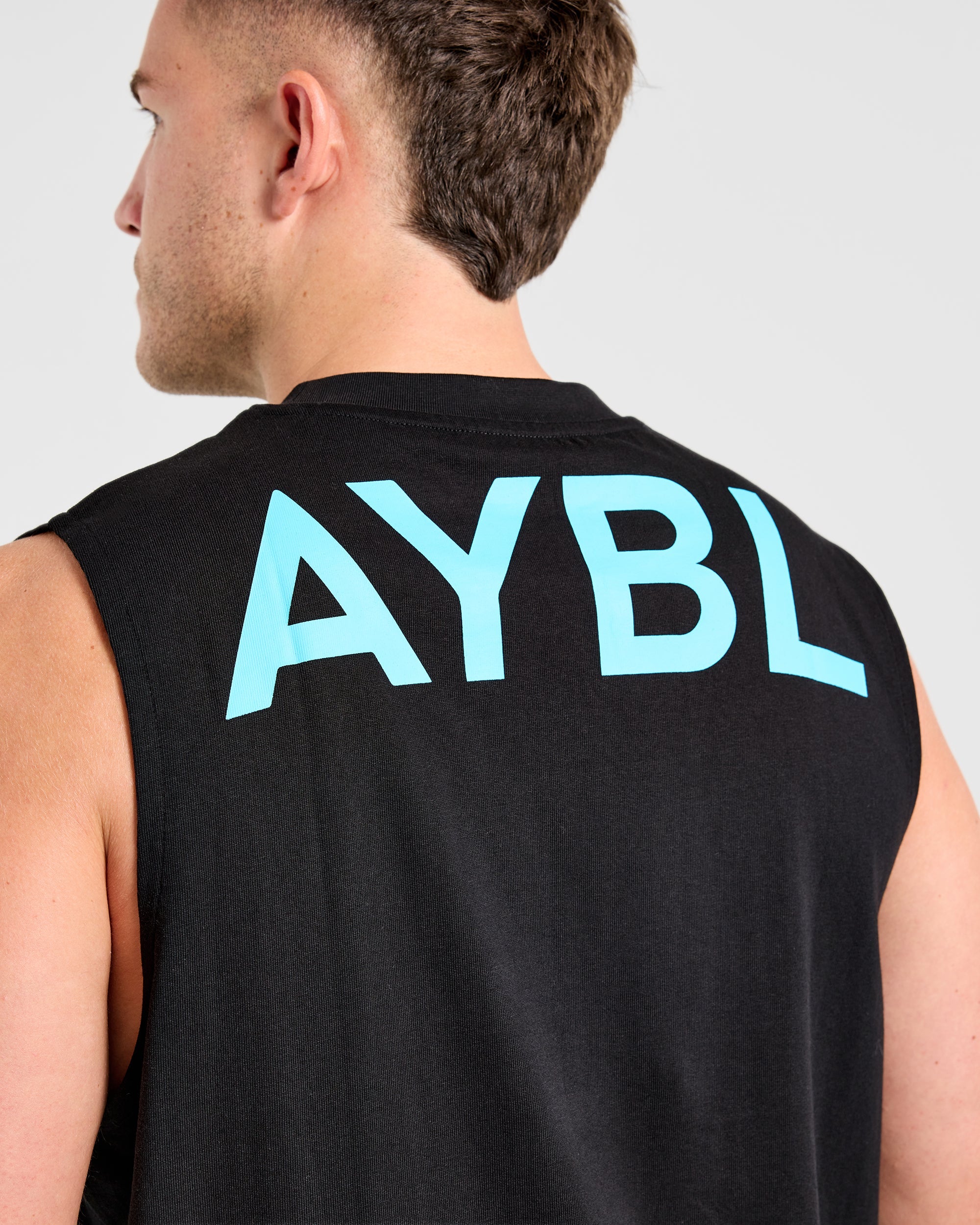 Essential Oversized Graphic Tank - Schwarz/Aqua