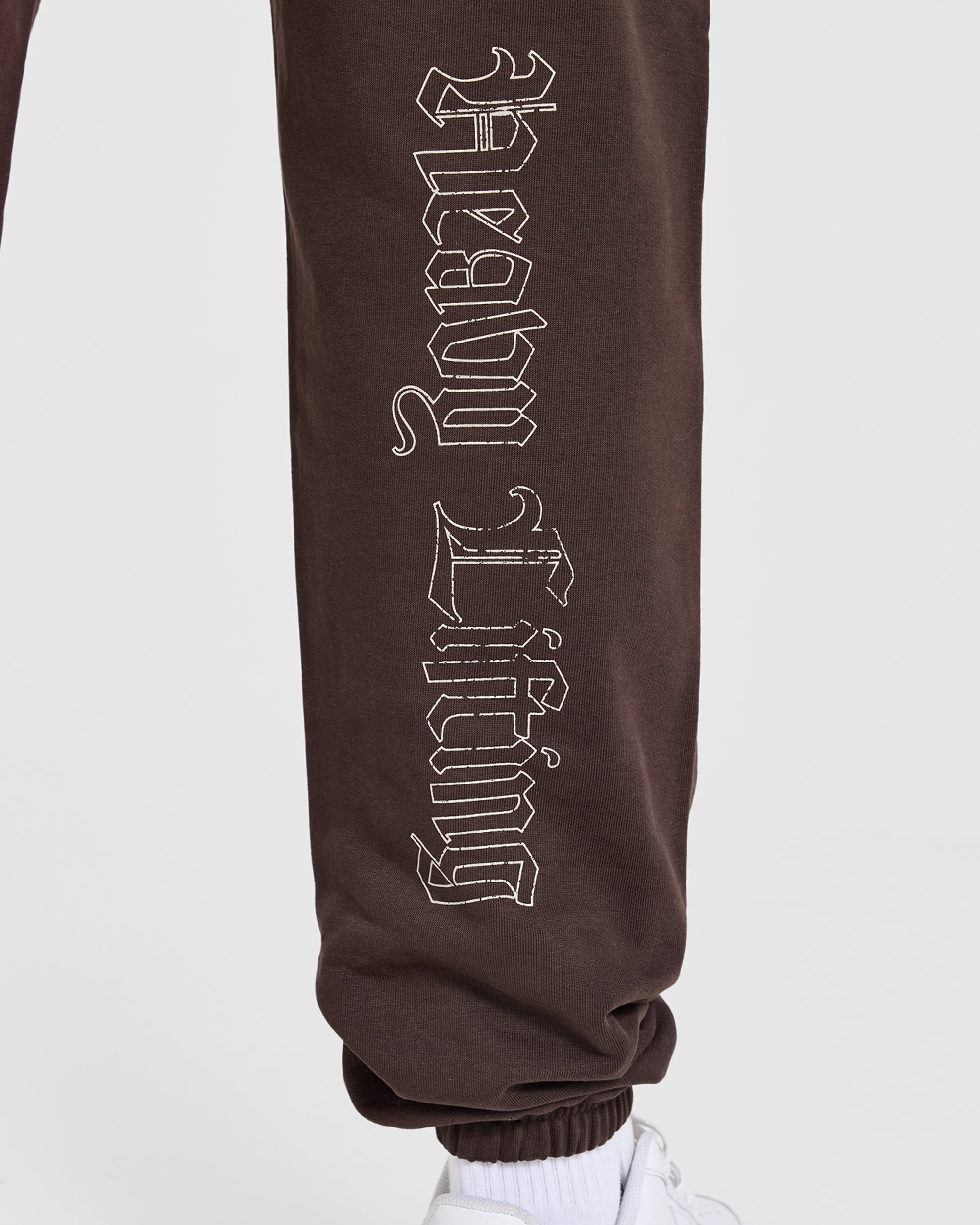 Heavy Lifting Gothic Oversized Joggers - Braun/Cream