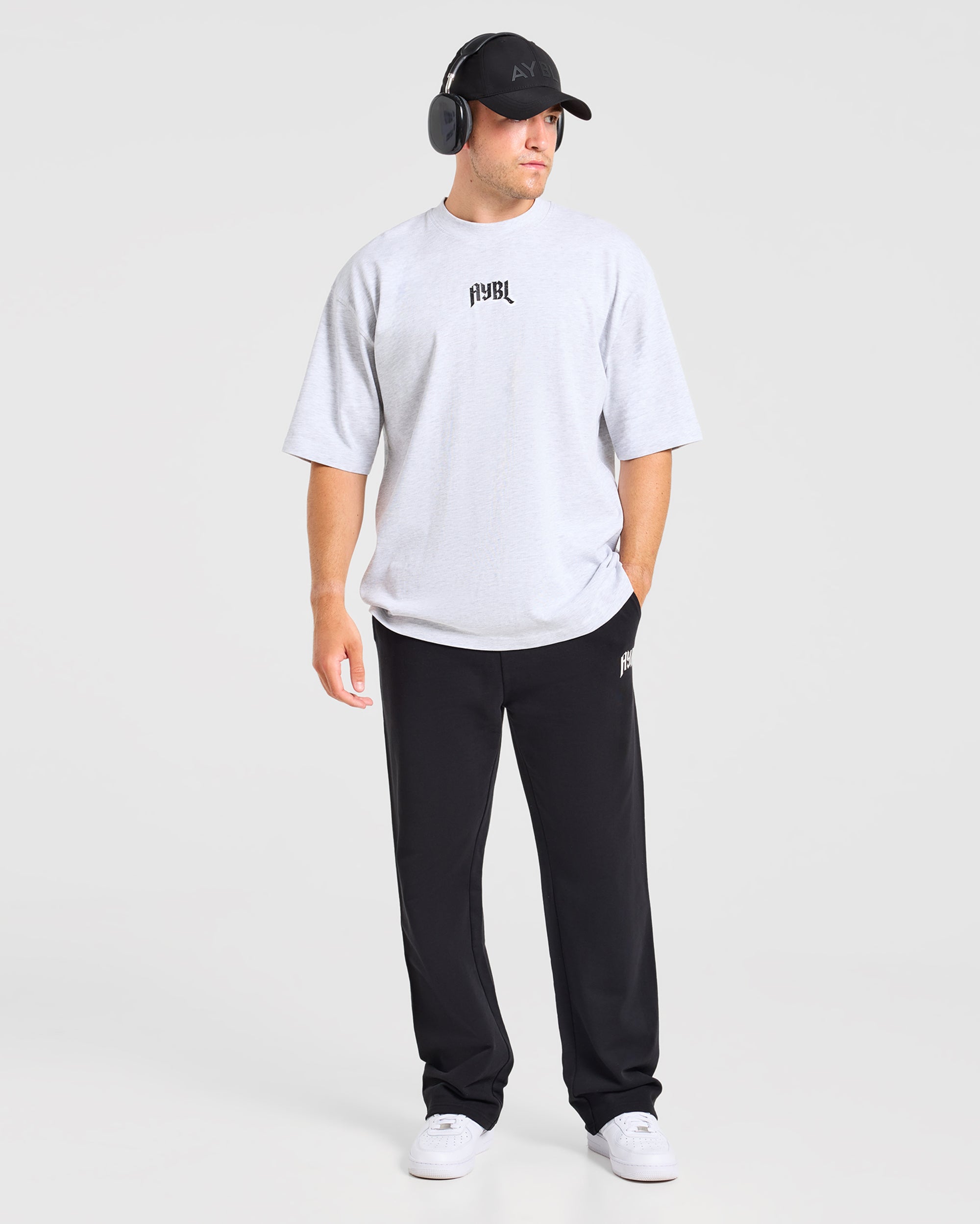 Heavy Lifting Gothic Oversized Straight Leg Joggers - Schwarz/Weiß