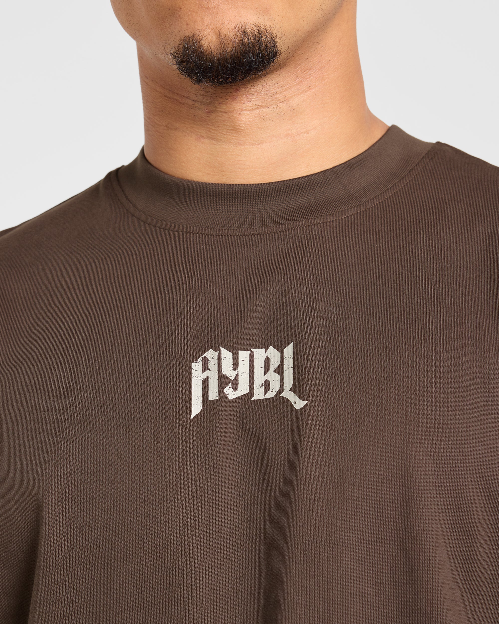 Heavy Lifting Gothic Oversized T Shirt - Braun/Cream