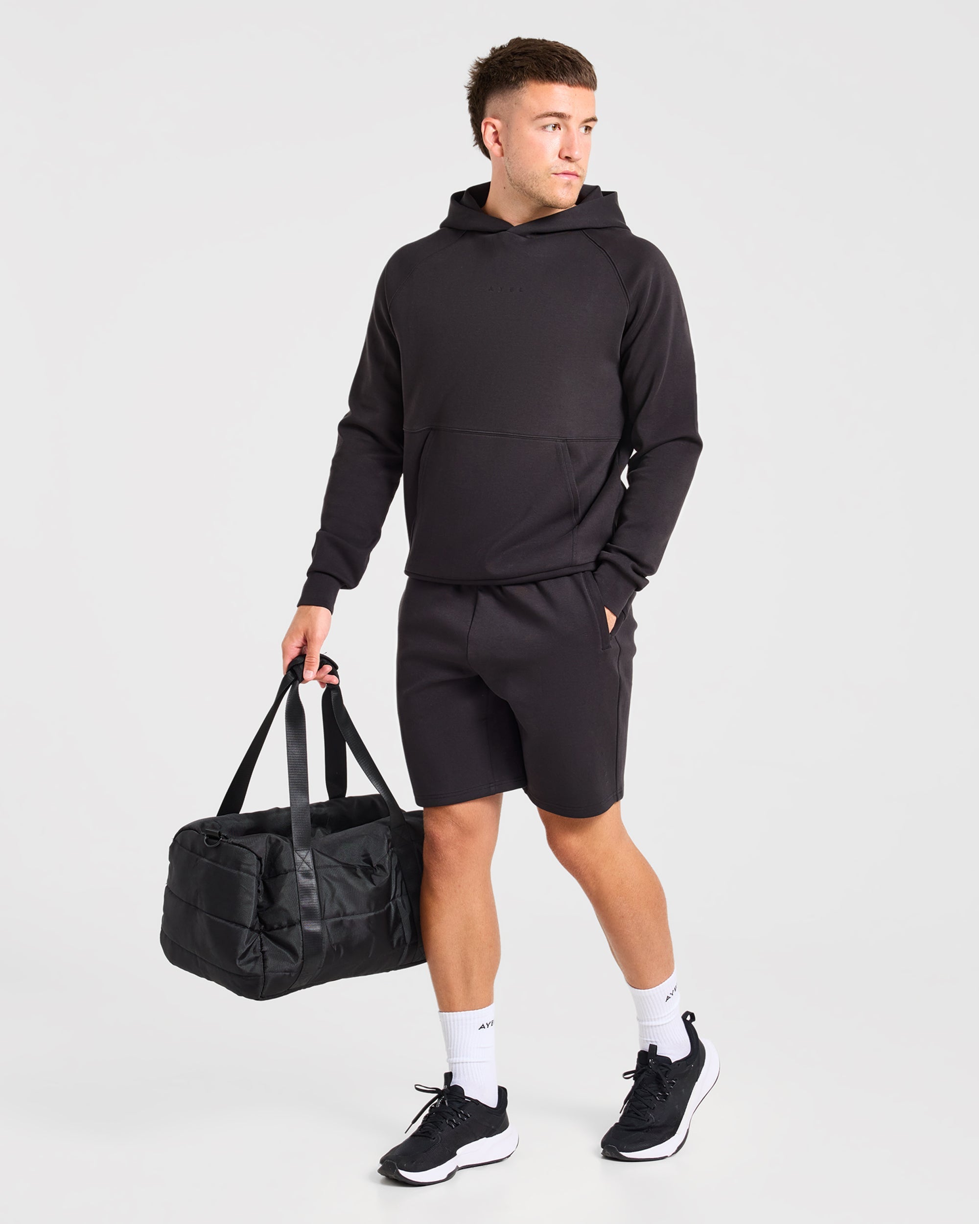 Reinforce Performance Shorts - Schwarz