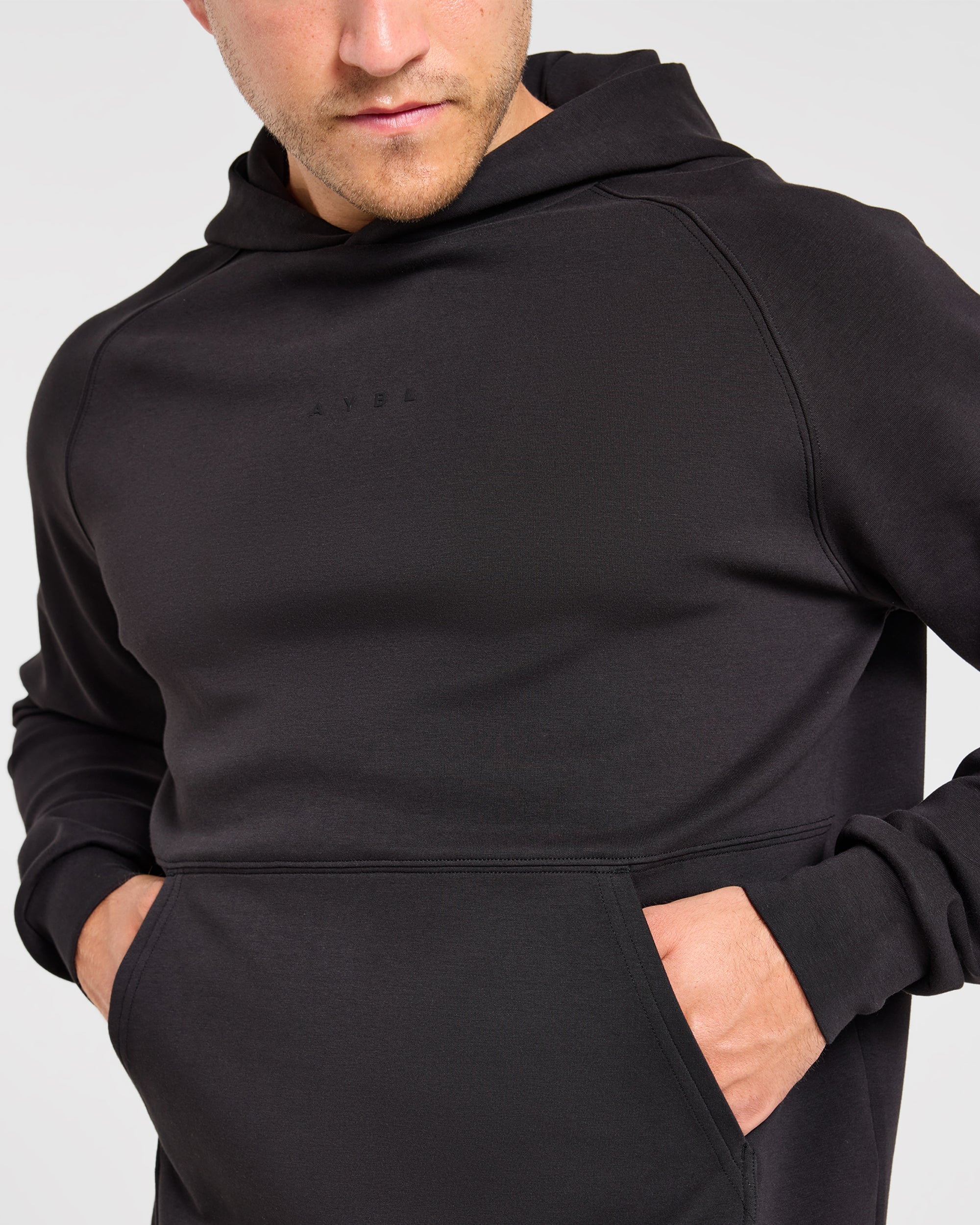 Reinforce Performance Hoodie - Schwarz