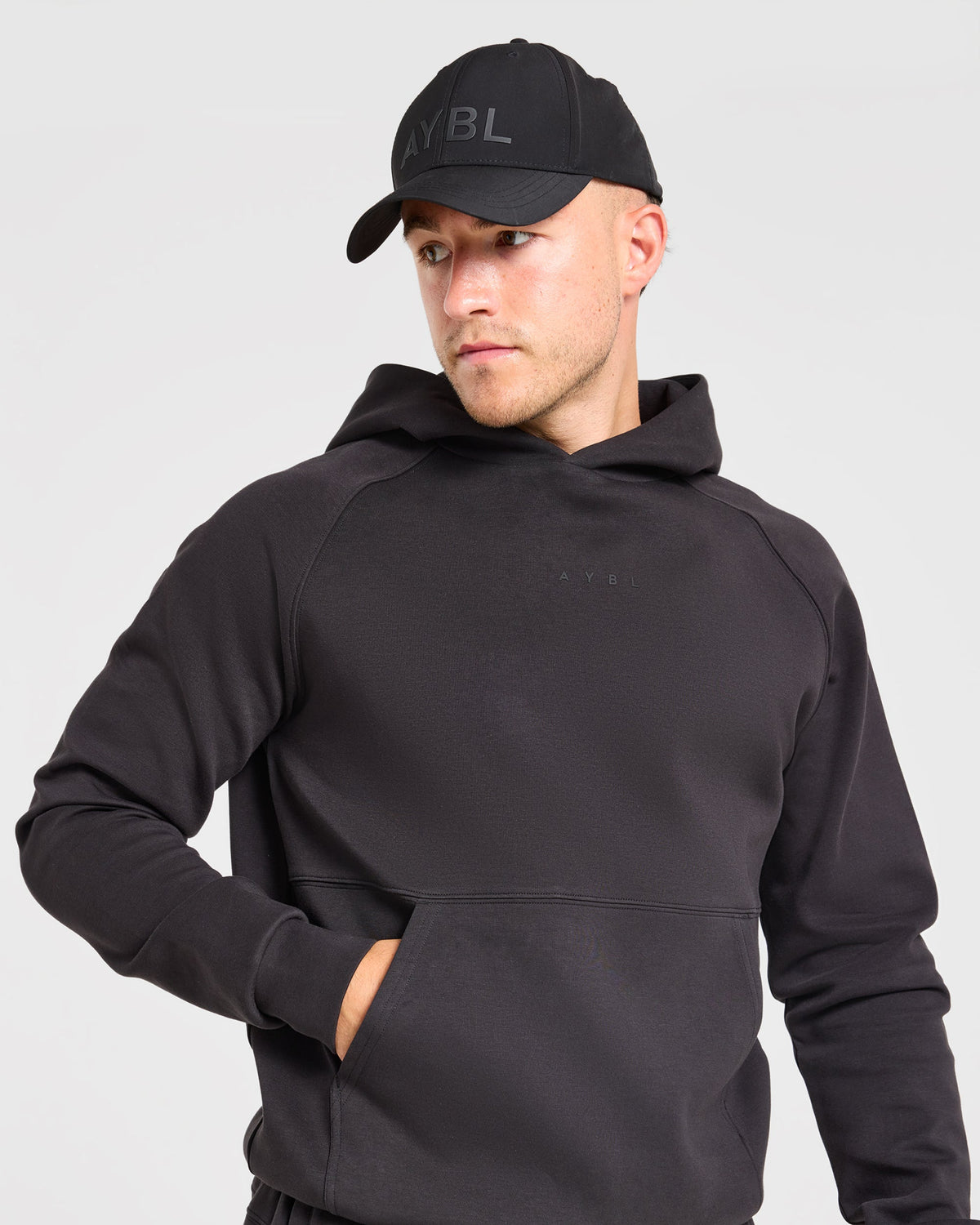 Reinforce Performance Hoodie - Schwarz