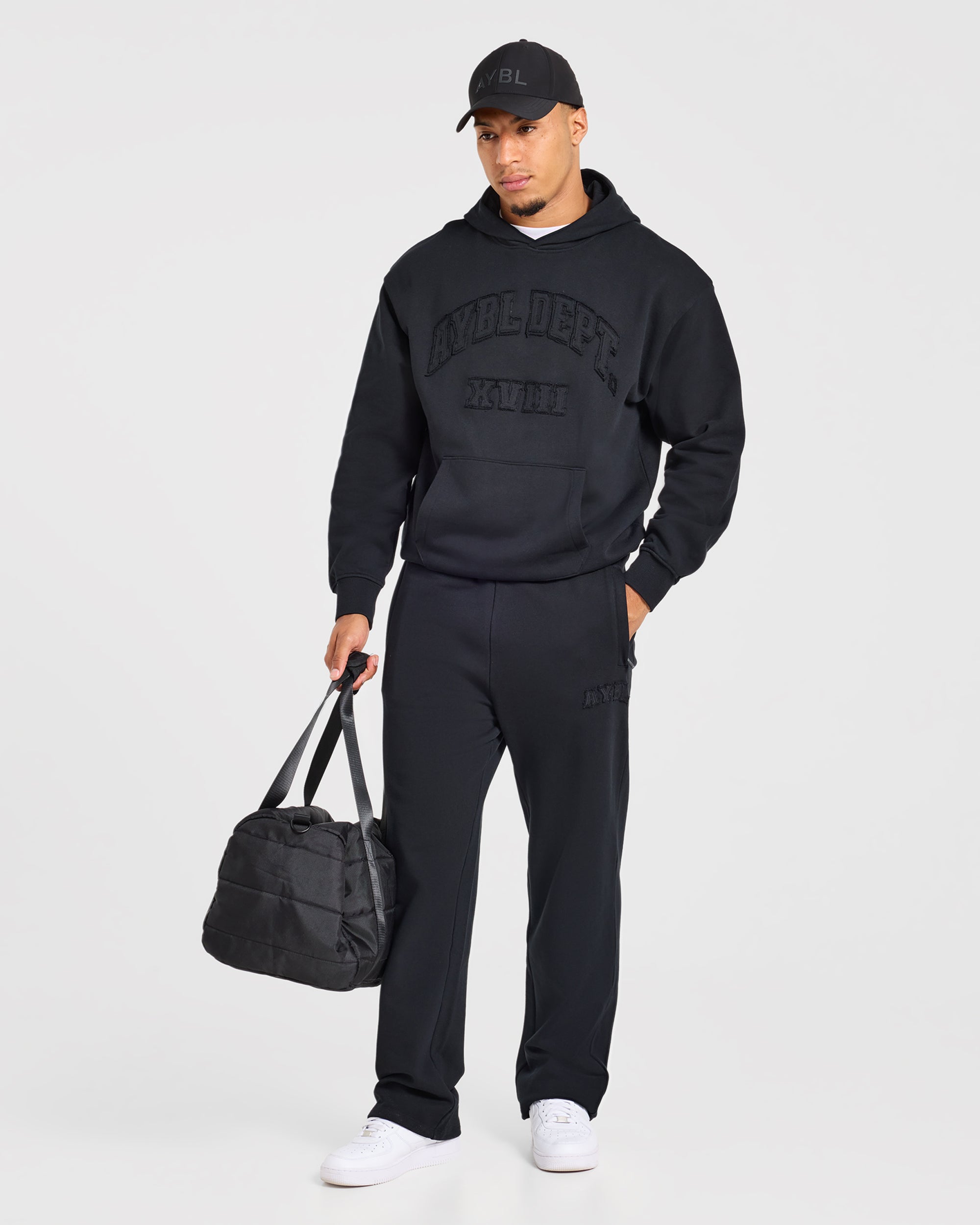 Effortless Oversized Straight Leg Joggers - Schwarz