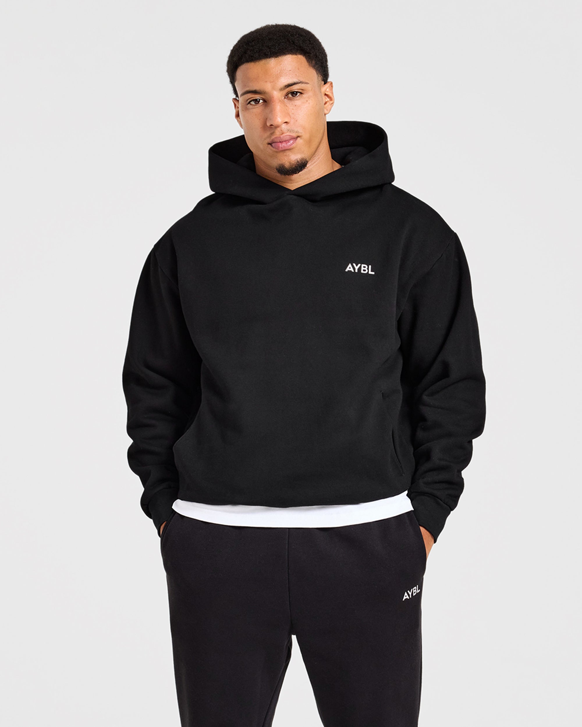 Essential Oversized Hoodie - Schwarz