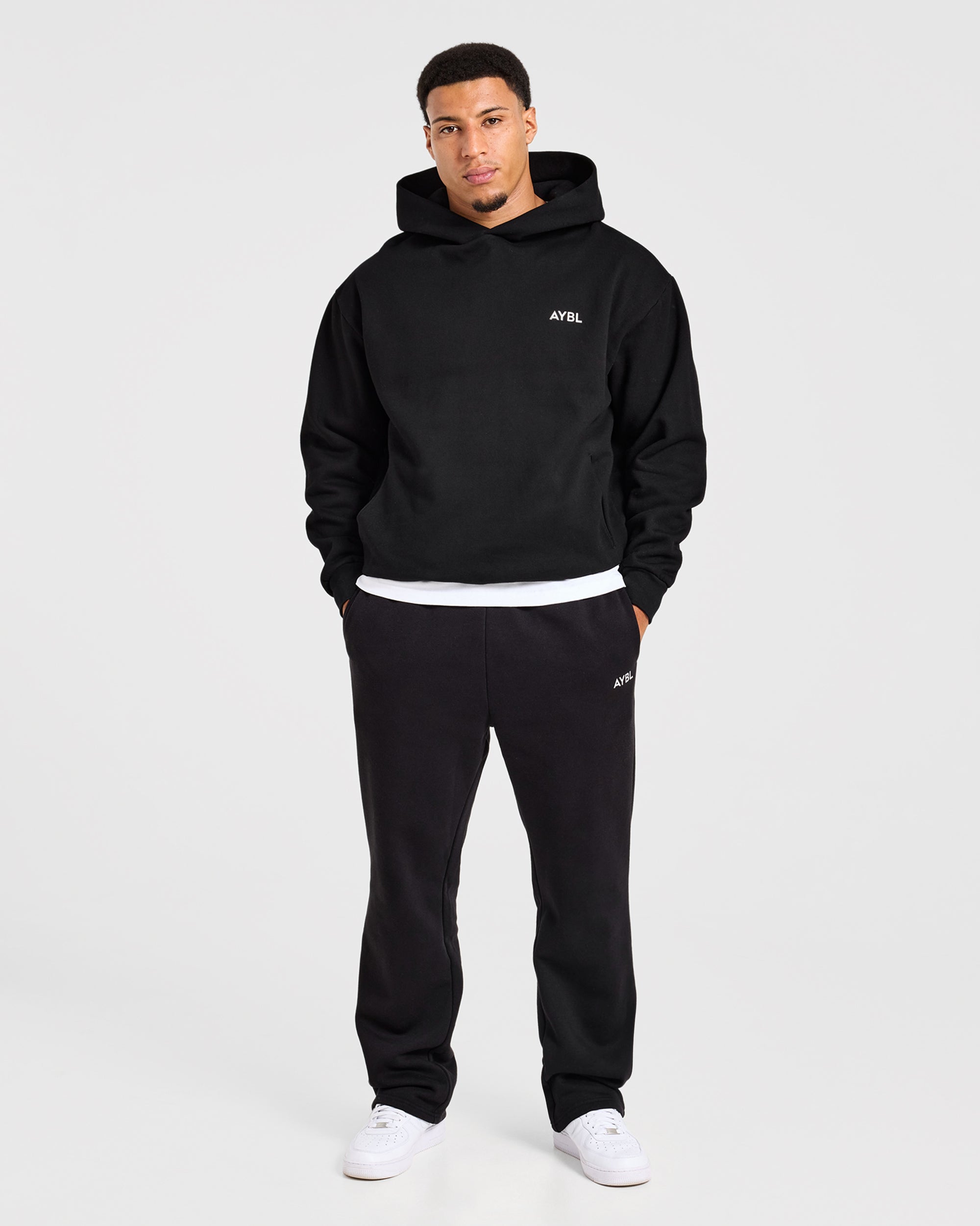 Essential Oversized Hoodie - Schwarz