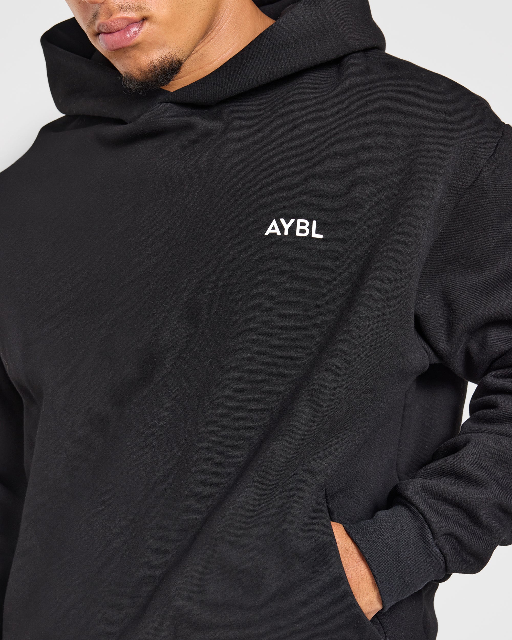 Essential Oversized Hoodie - Schwarz