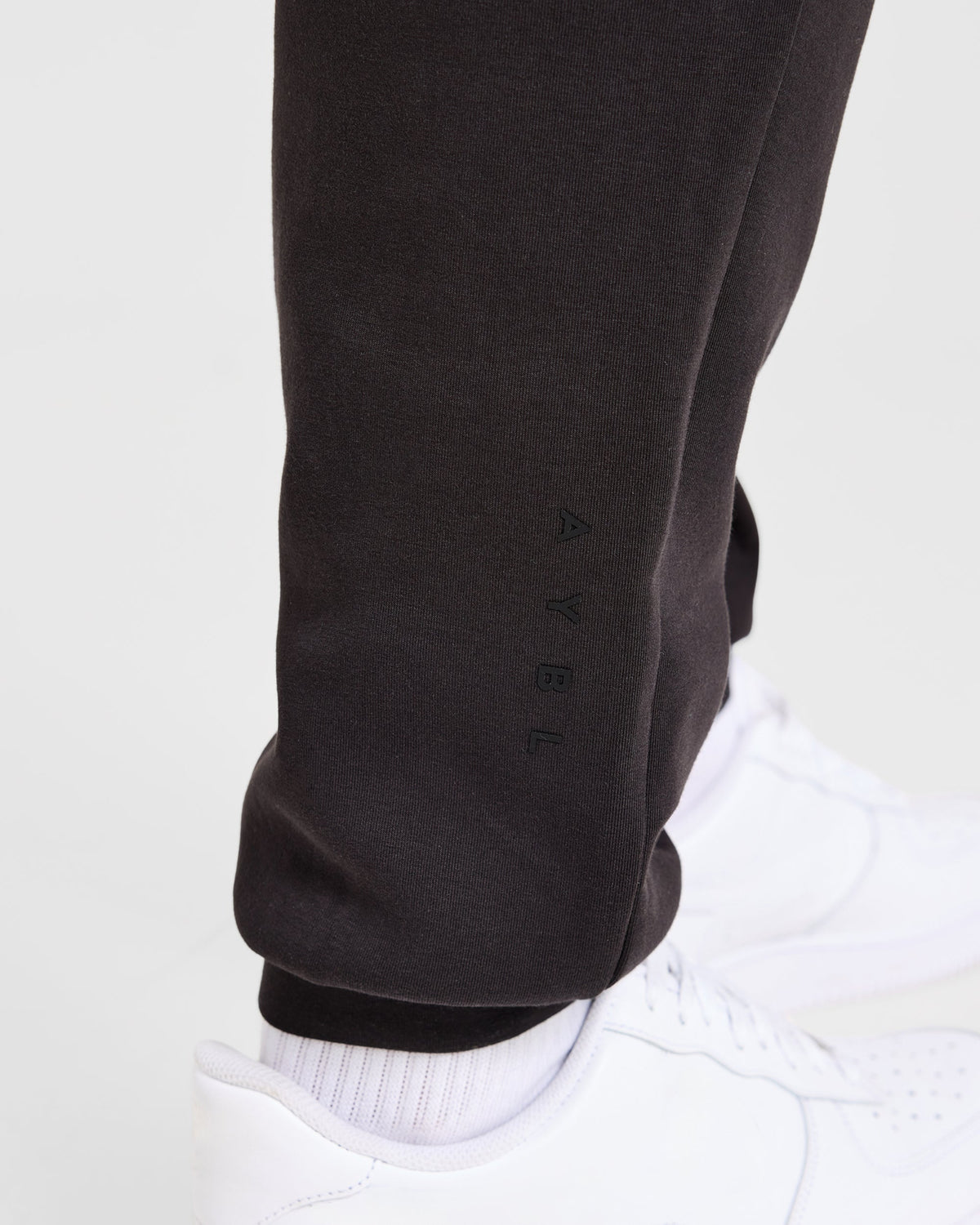 Reinforce Performance Joggers - Schwarz