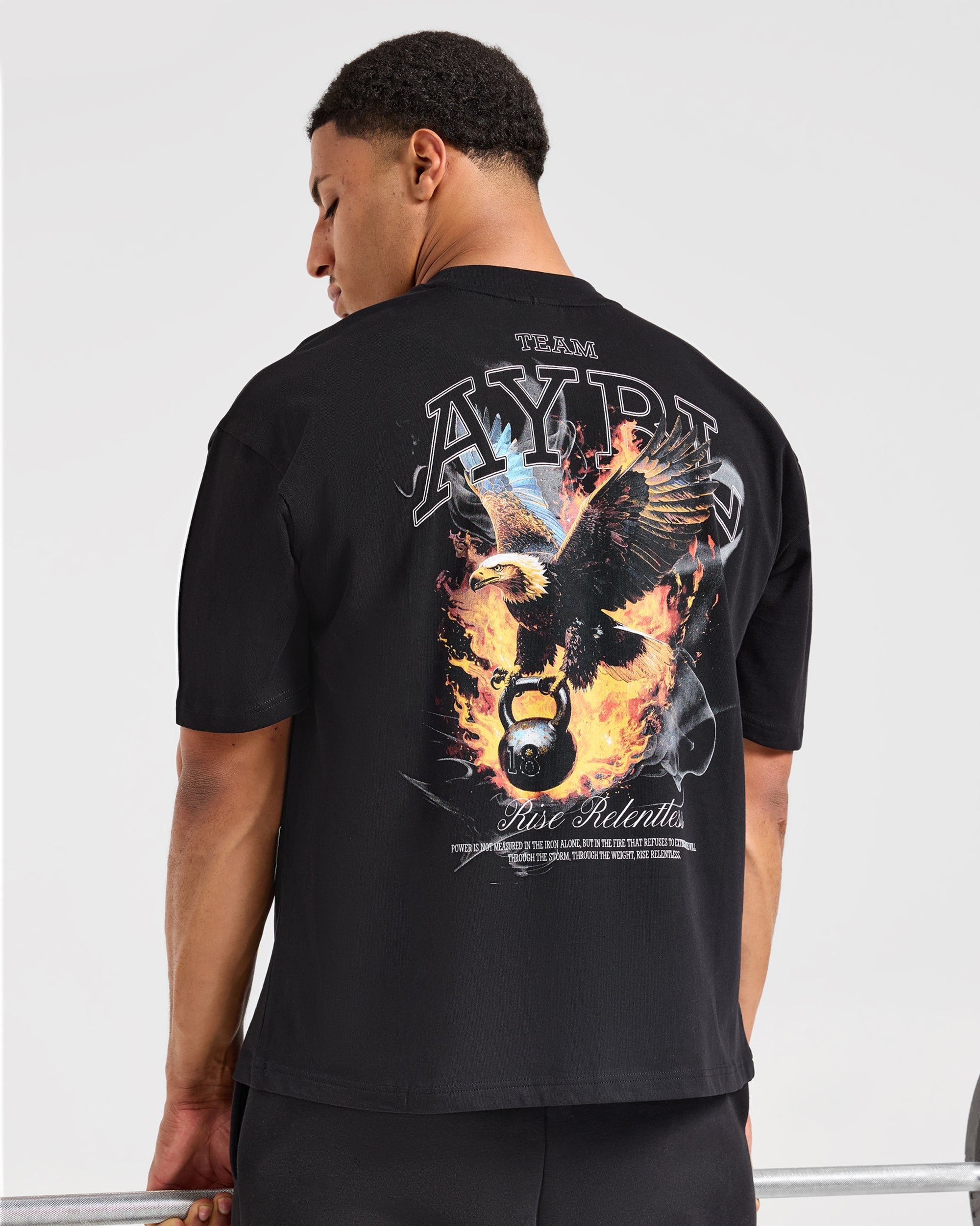 Relentless Eagle Oversized T Shirt - Schwarz