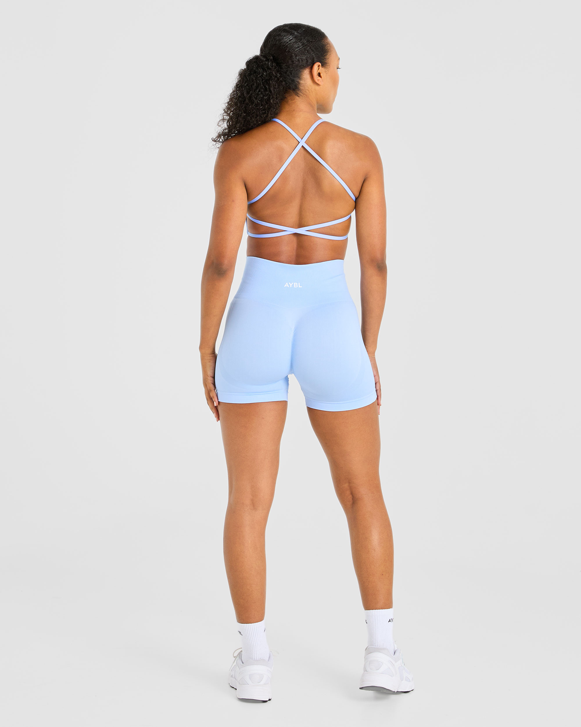 Essential Crossback Sports Bra - Baby Blau