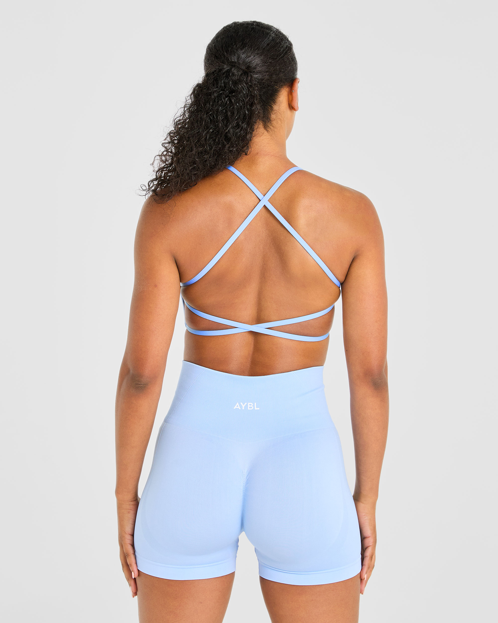 Essential Crossback Sports Bra - Baby Blau