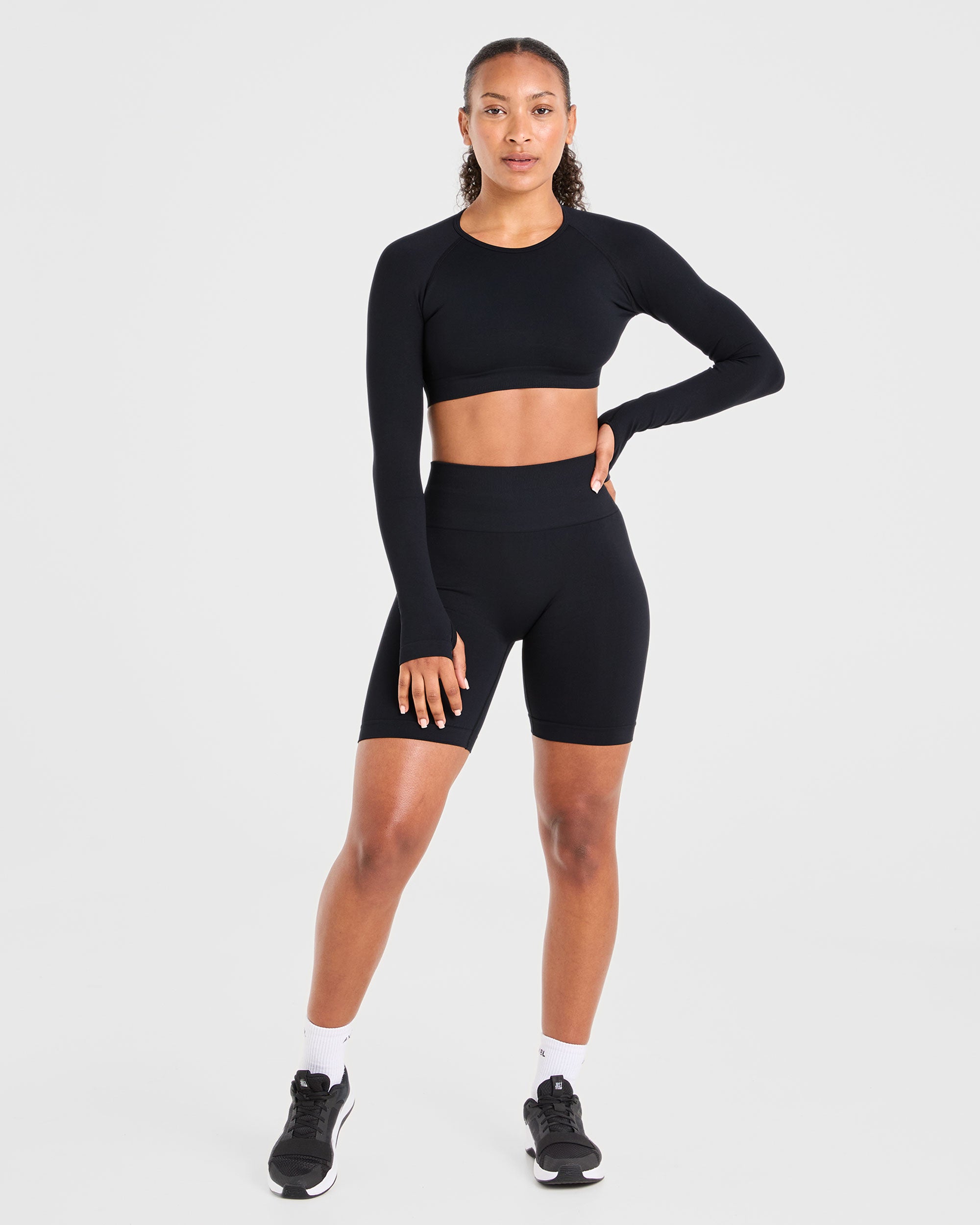 Power Seamless Long Sleeve Crop Top - Schwarz